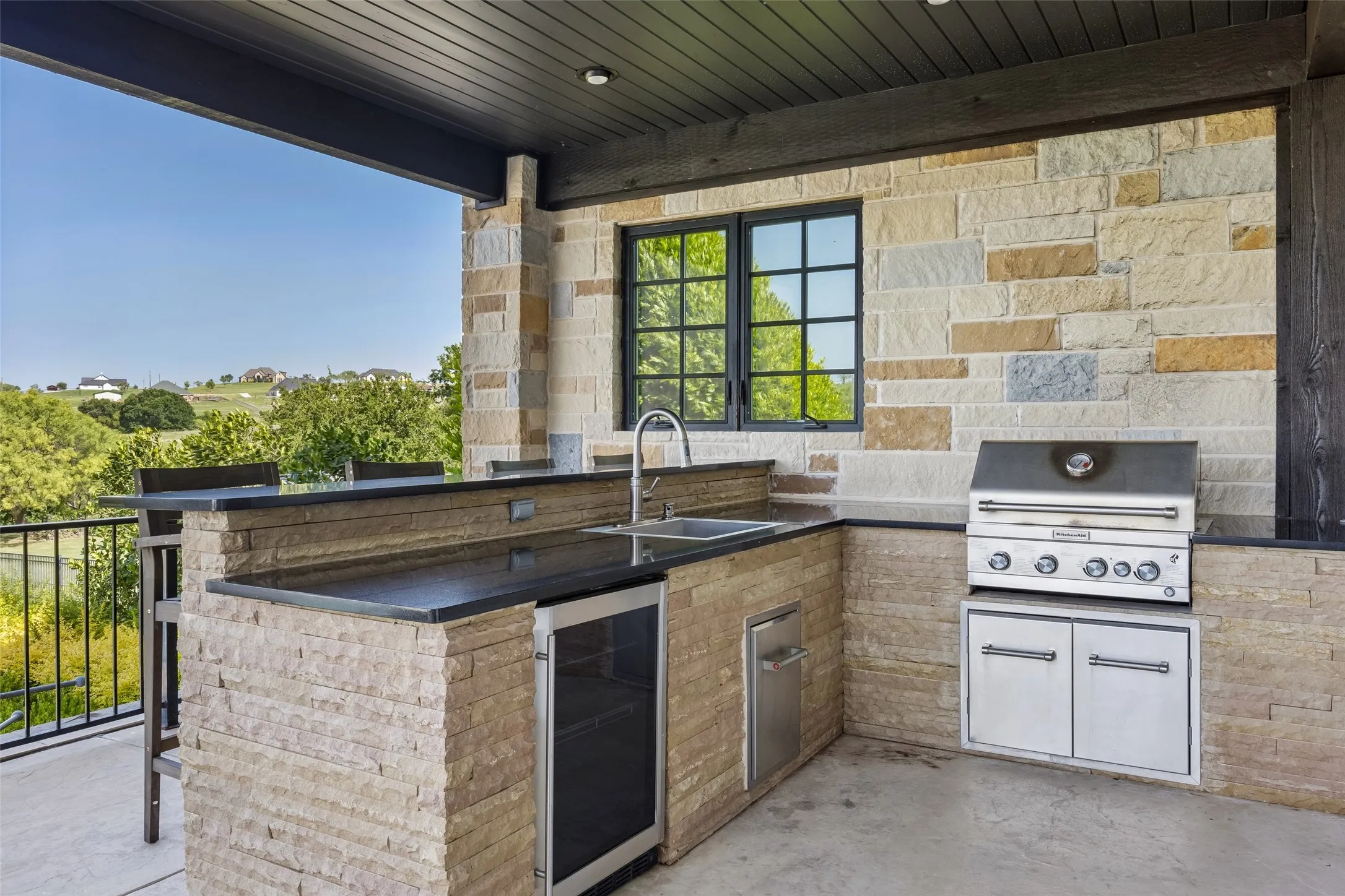 Single Family Residence For Sale in Parker County , 107 Brazos Court, Aledo, Texas 76008, 4 Bedroom, 5 Bathroom, 6 Garage spaces, 4,254 Sqft, built in 2015, mls#21309093, Real Estate Agent in Aledo, Homes For Sale in Parker county, Homes For Sale in Aledo, Realtor in Aledo Texas, Real Estate Brokerage Independent Realty Texas, Luminita Cordes Realtor
