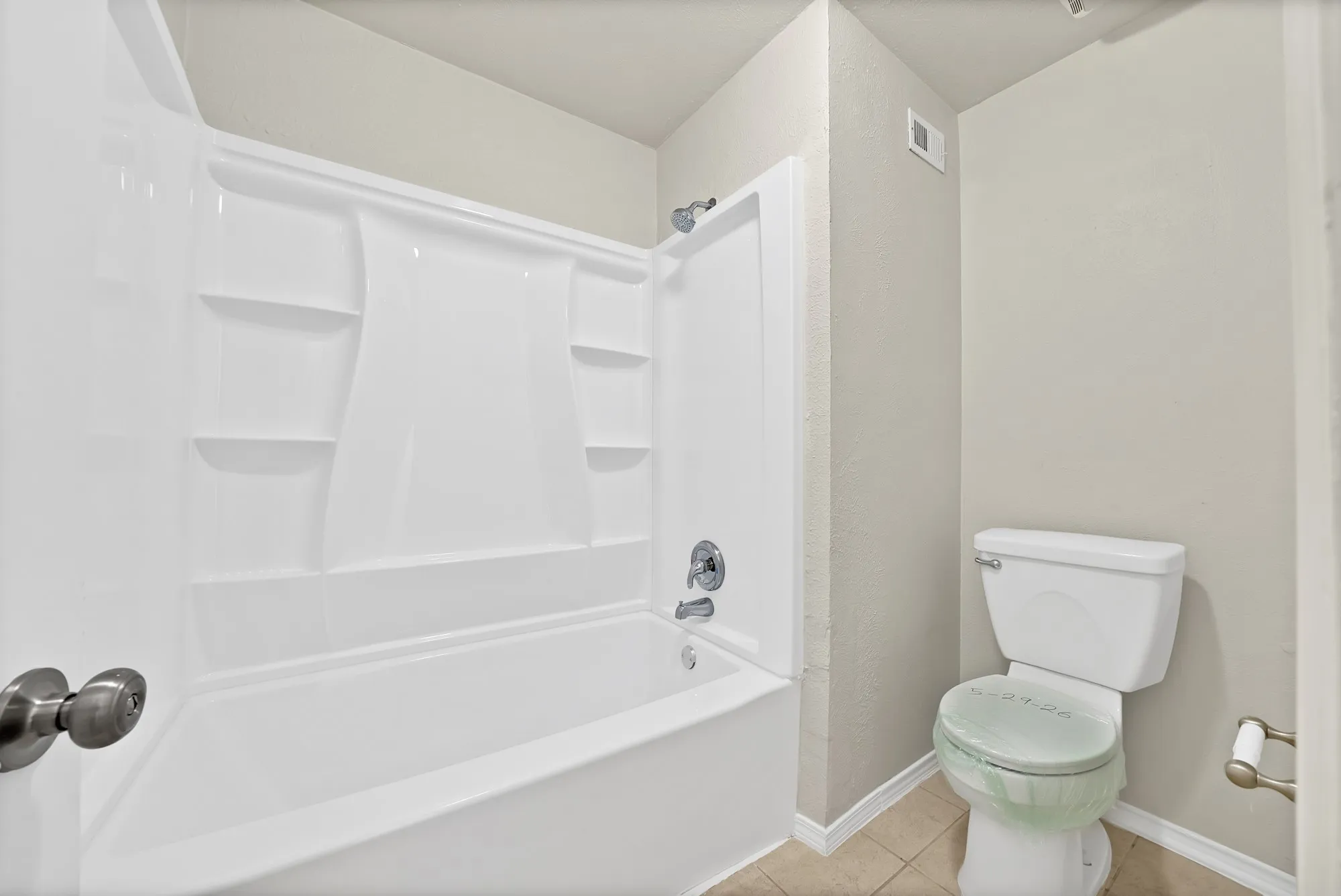 Single Family Residence For Sale in Denton County , 7000 Curry Drive, The Colony, Texas 75056, 4 Bedroom, 2 Bathroom, 2 Garage spaces, 1,713 Sqft, built in 1983, mls#21316322, Real Estate Agent in The Colony, Homes For Sale in Denton county, Homes For Sale in The Colony, Realtor in The Colony Texas, Real Estate Brokerage Independent Realty Texas, Luminita Cordes Realtor