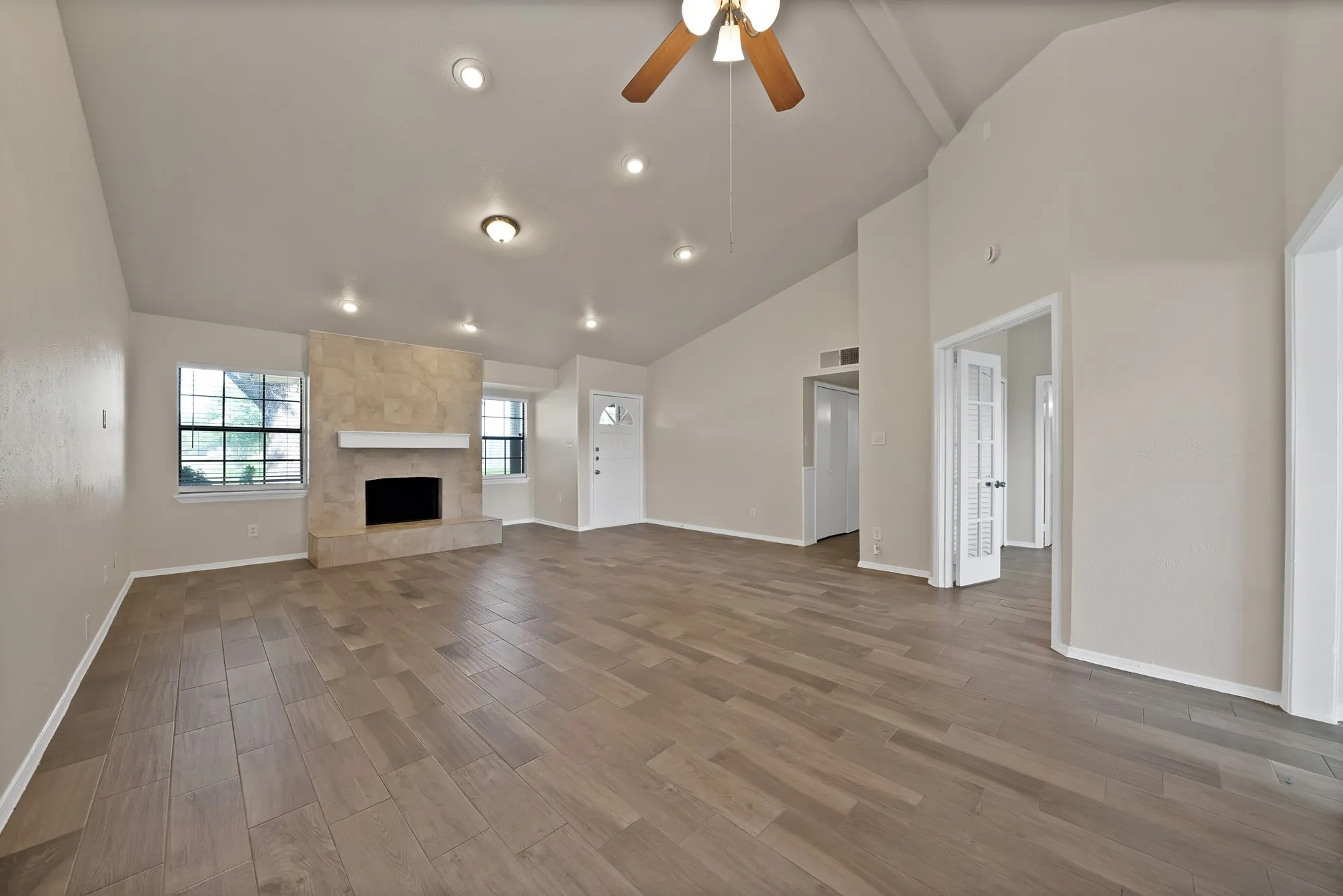 Single Family Residence For Sale in Denton County , 7000 Curry Drive, The Colony, Texas 75056, 4 Bedroom, 2 Bathroom, 2 Garage spaces, 1,713 Sqft, built in 1983, mls#21316322, Real Estate Agent in The Colony, Homes For Sale in Denton county, Homes For Sale in The Colony, Realtor in The Colony Texas, Real Estate Brokerage Independent Realty Texas, Luminita Cordes Realtor
