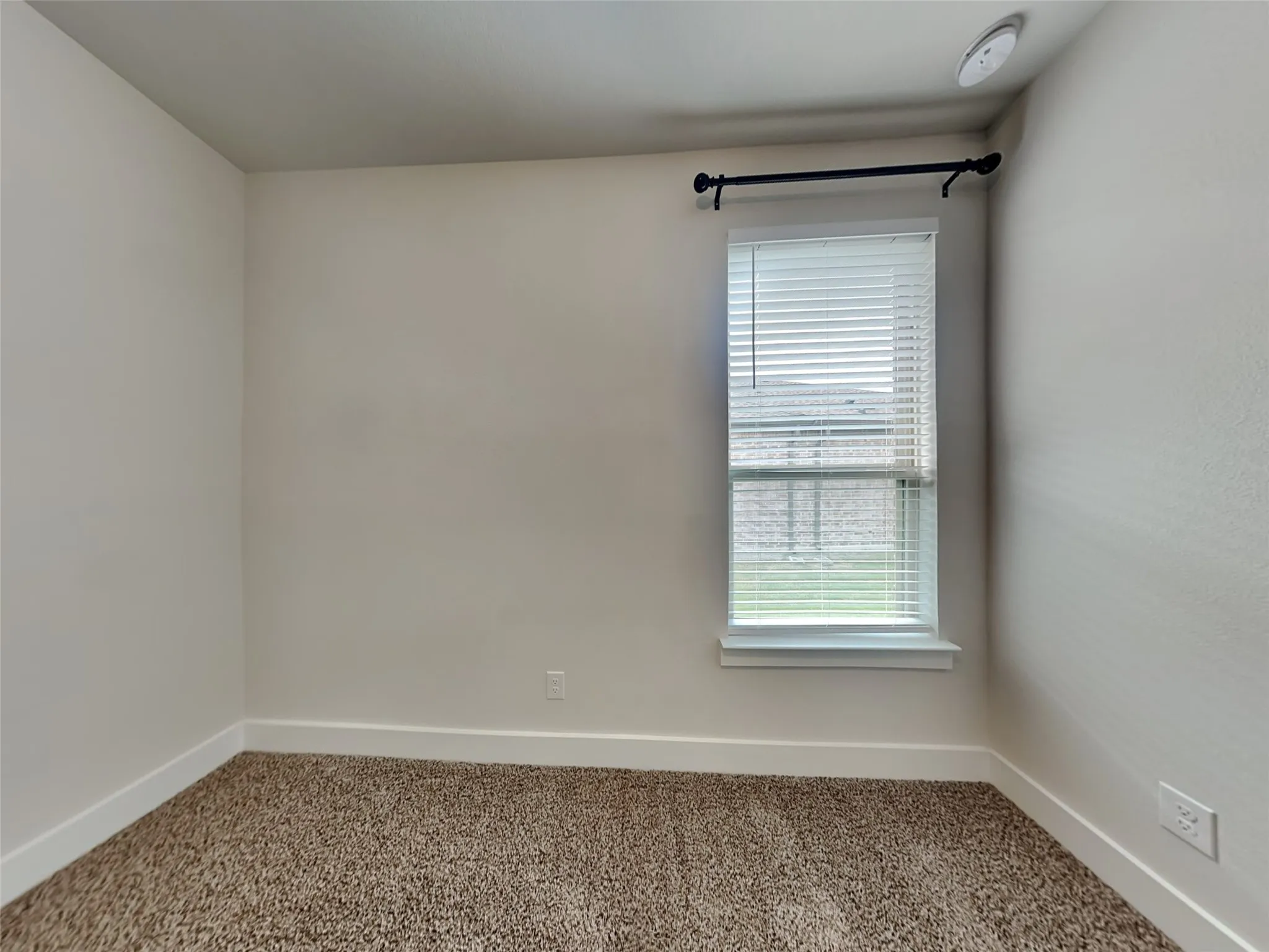 Single Family Residence For Rent in Rockwall County , 606 Taylor Drive, Fate, Texas 75087, 3 Bedrooms, 2 Bathrooms, 2 Garage spaces, 2,086 Sqft, built in 2021, Price $2,400, mls#21319381, Real Estate Agent in Fate, Homes For Rent in Rockwall county, Homes For Rent in Fate, Realtor in Fate Texas, Real Estate Brokerage Independent Realty Texas, Luminita Cordes Realtor