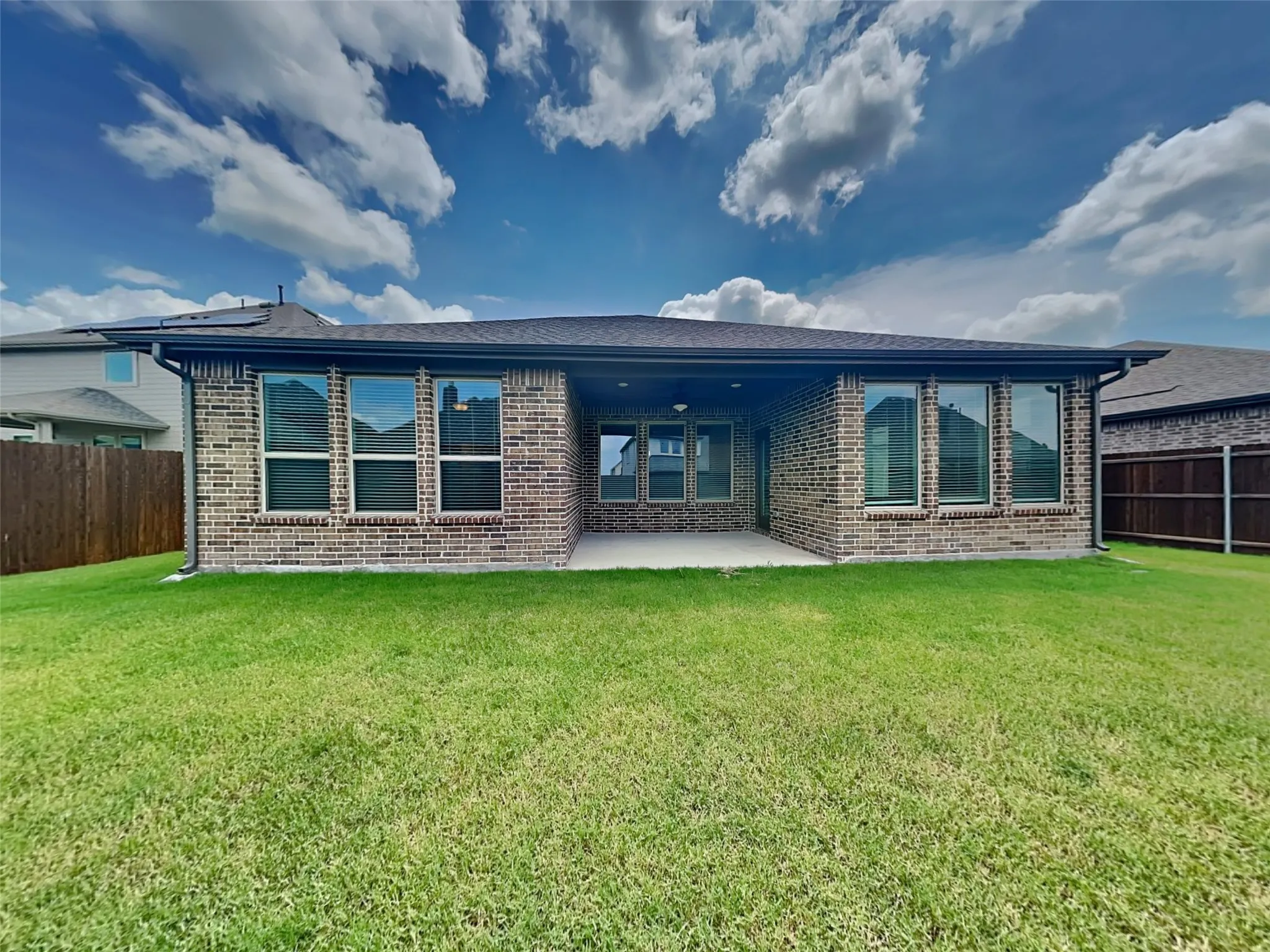 Single Family Residence For Rent in Rockwall County , 606 Taylor Drive, Fate, Texas 75087, 3 Bedrooms, 2 Bathrooms, 2 Garage spaces, 2,086 Sqft, built in 2021, Price $2,400, mls#21319381, Real Estate Agent in Fate, Homes For Rent in Rockwall county, Homes For Rent in Fate, Realtor in Fate Texas, Real Estate Brokerage Independent Realty Texas, Luminita Cordes Realtor