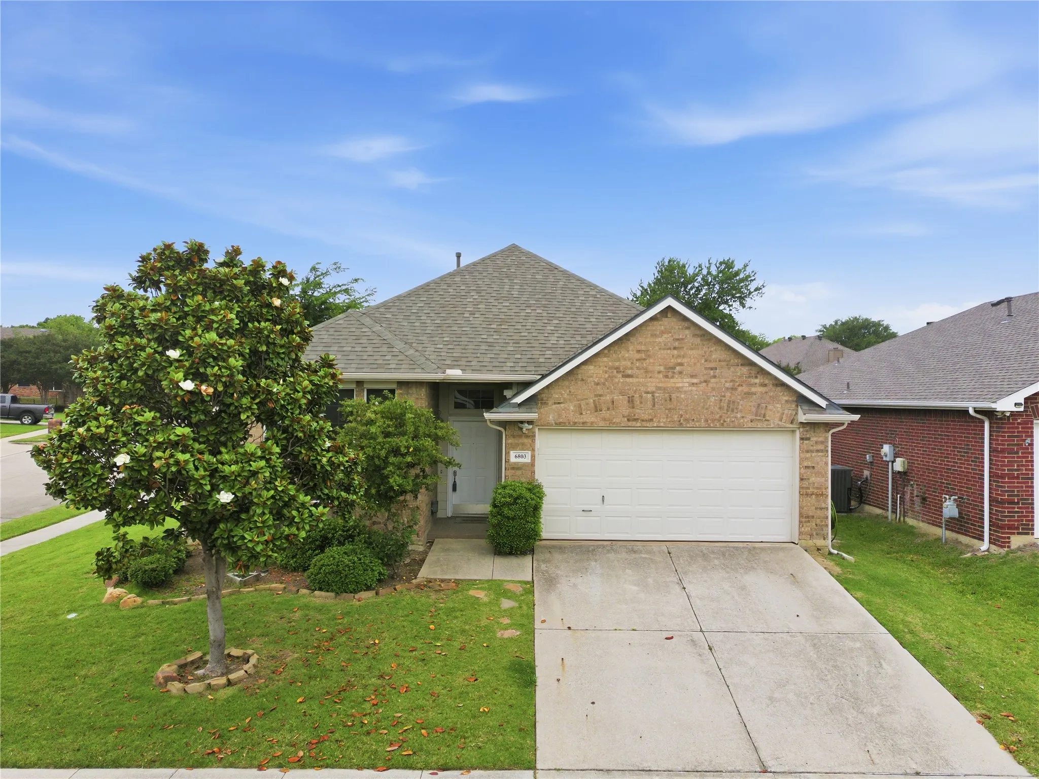 Single Family Residence For Sale in Dallas County , 6803 Hillwood Drive, Sachse, Texas 75048, 3 Bedroom, 2 Bathroom, 2 Garage spaces, 1,830 Sqft, built in 2002, mls#21319384, Real Estate Agent in Sachse, Homes For Sale in Dallas county, Homes For Sale in Sachse, Realtor in Sachse Texas, Real Estate Brokerage Independent Realty Texas, Luminita Cordes Realtor