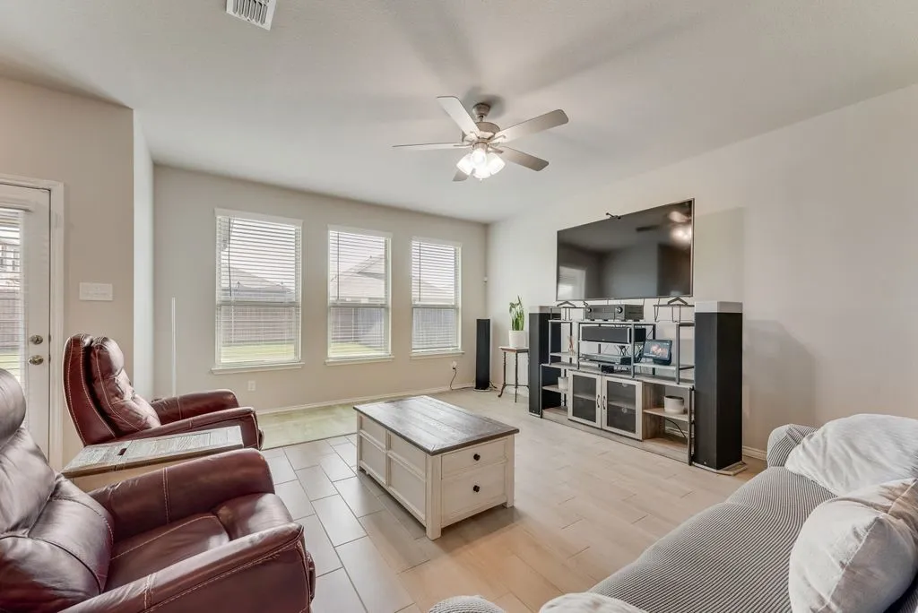Single Family Residence For Rent in Kaufman County , 3403 Western Trail, Crandall, Texas 75114, 4 Bedroom, 2 Bathroom, 2 Garage spaces, 1,957 Sqft, built in 2023, mls#21319359, Real Estate Agent in Crandall, Homes For Rent in Kaufman county, Homes For Rent in Crandall, Realtor in Crandall Texas, Real Estate Brokerage Independent Realty Texas, Luminita Cordes Realtor