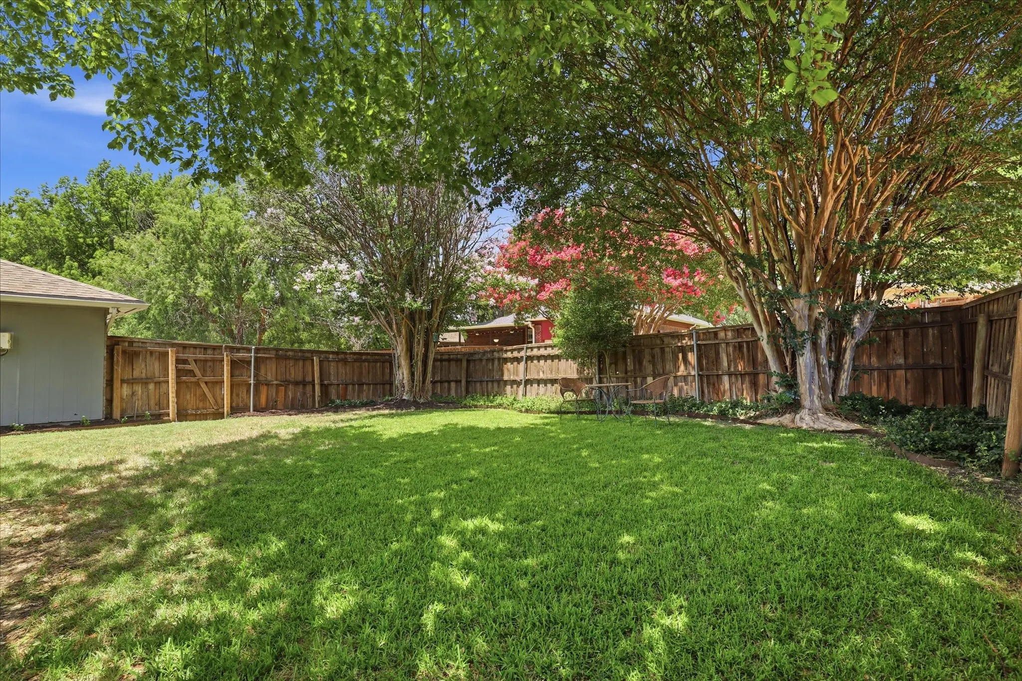 Single Family Residence For Sale in Collin County , 1017 Spicewood Drive, Plano, Texas 75025, 3 Bedroom, 2 Bathroom, 2 Garage spaces, 1,741 Sqft, built in 1986, mls#21318482, Real Estate Agent in Plano, Homes For Sale in Collin county, Homes For Sale in Plano, Realtor in Plano Texas, Real Estate Brokerage Independent Realty Texas, Luminita Cordes Realtor