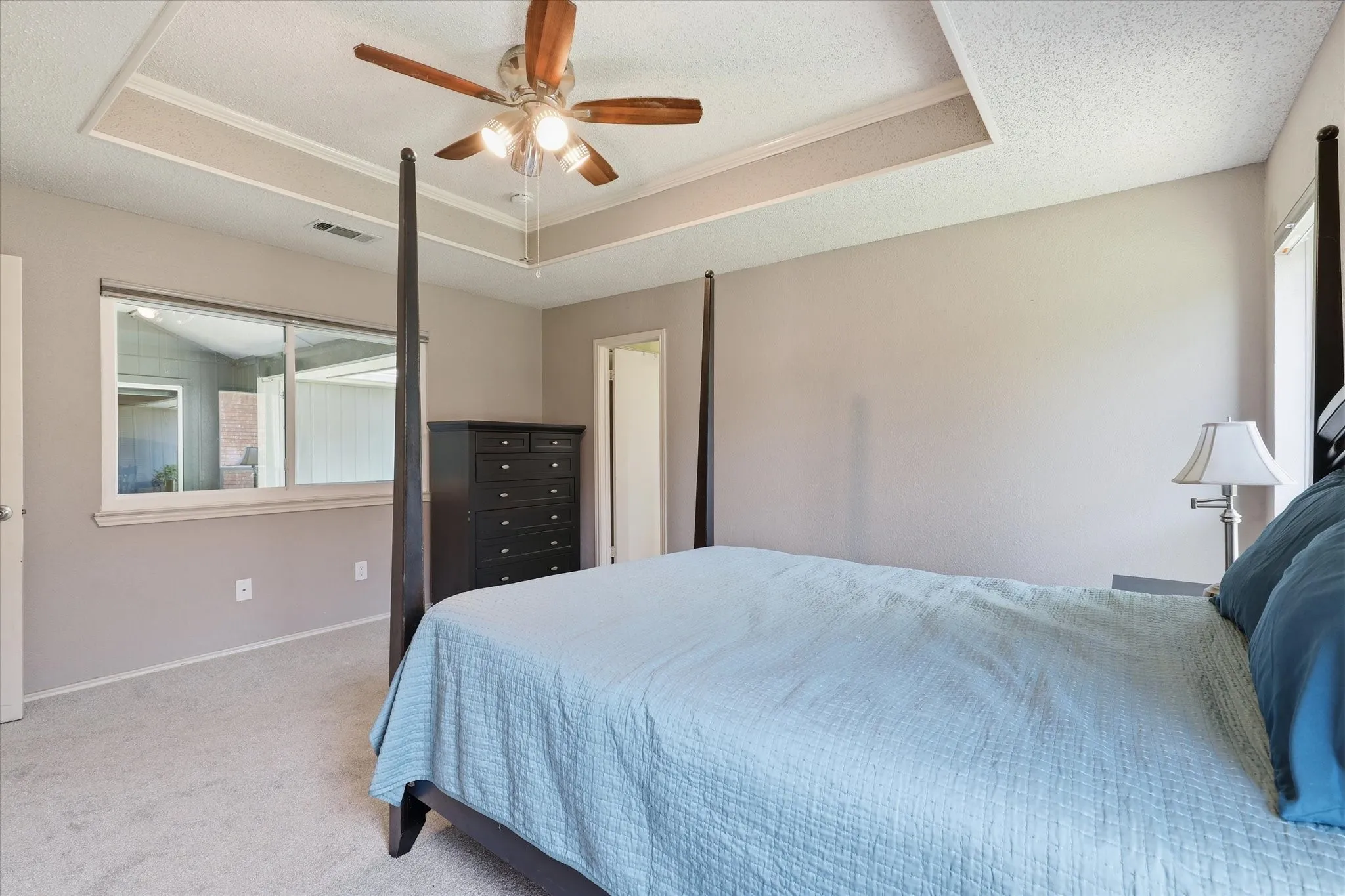 Single Family Residence For Sale in Collin County , 1017 Spicewood Drive, Plano, Texas 75025, 3 Bedroom, 2 Bathroom, 2 Garage spaces, 1,741 Sqft, built in 1986, mls#21318482, Real Estate Agent in Plano, Homes For Sale in Collin county, Homes For Sale in Plano, Realtor in Plano Texas, Real Estate Brokerage Independent Realty Texas, Luminita Cordes Realtor