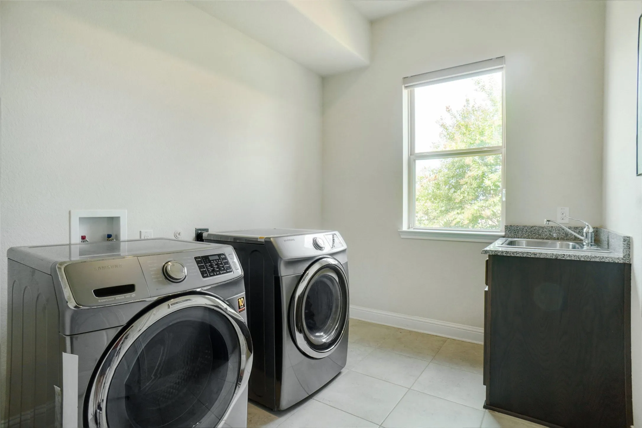 Single Family Residence For Rent in Tarrant County , 2404 Palmetto Way, Southlake, Texas 76092, 5 Bedroom, 5 Bathroom, 3 Garage spaces, 5,029 Sqft, built in 2017, mls#21318169, Real Estate Agent in Southlake, Homes For Rent in Tarrant county, Homes For Rent in Southlake, Realtor in Southlake Texas, Real Estate Brokerage Independent Realty Texas, Luminita Cordes Realtor