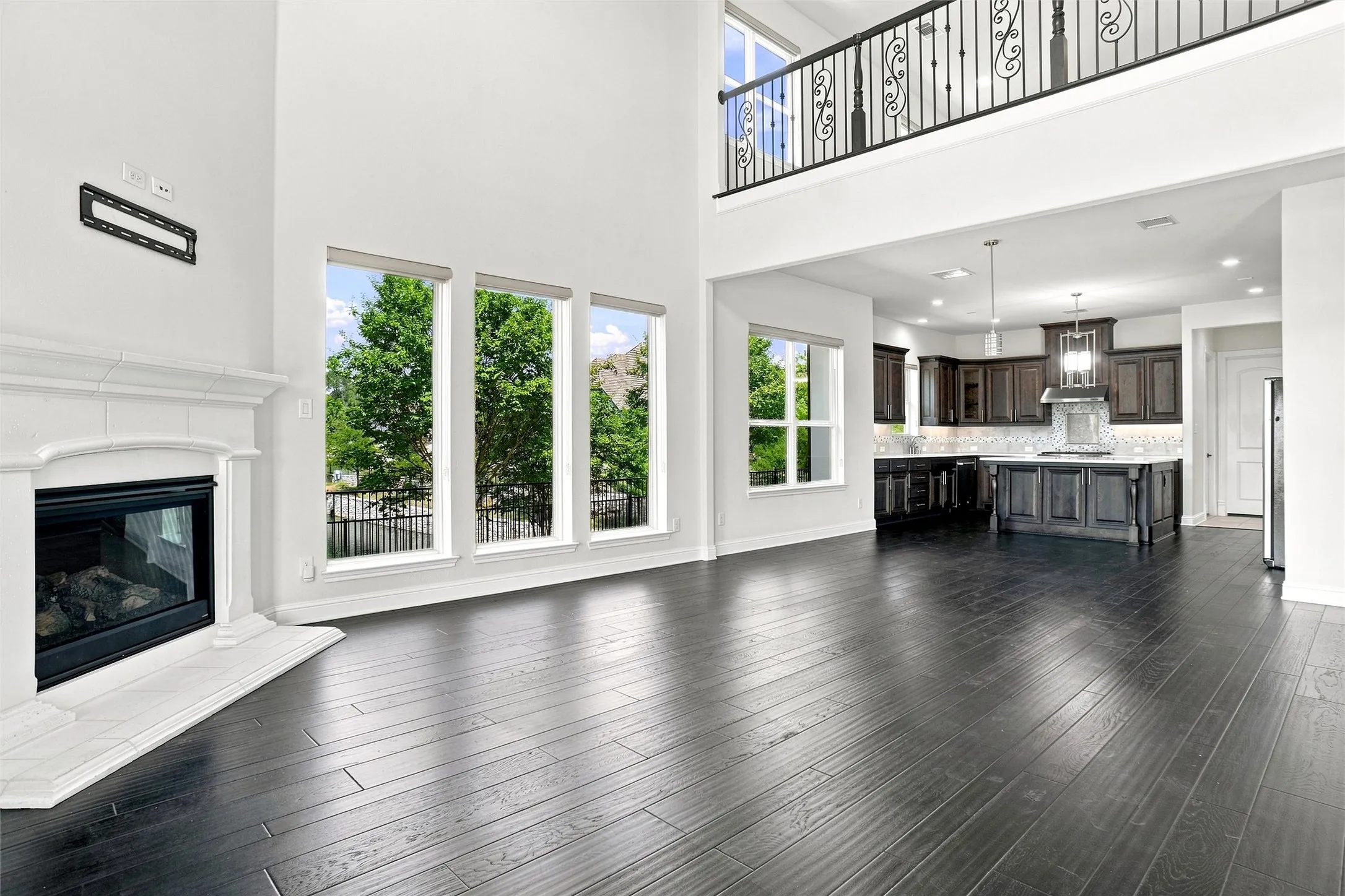 Single Family Residence For Rent in Tarrant County , 2404 Palmetto Way, Southlake, Texas 76092, 5 Bedroom, 5 Bathroom, 3 Garage spaces, 5,029 Sqft, built in 2017, mls#21318169, Real Estate Agent in Southlake, Homes For Rent in Tarrant county, Homes For Rent in Southlake, Realtor in Southlake Texas, Real Estate Brokerage Independent Realty Texas, Luminita Cordes Realtor