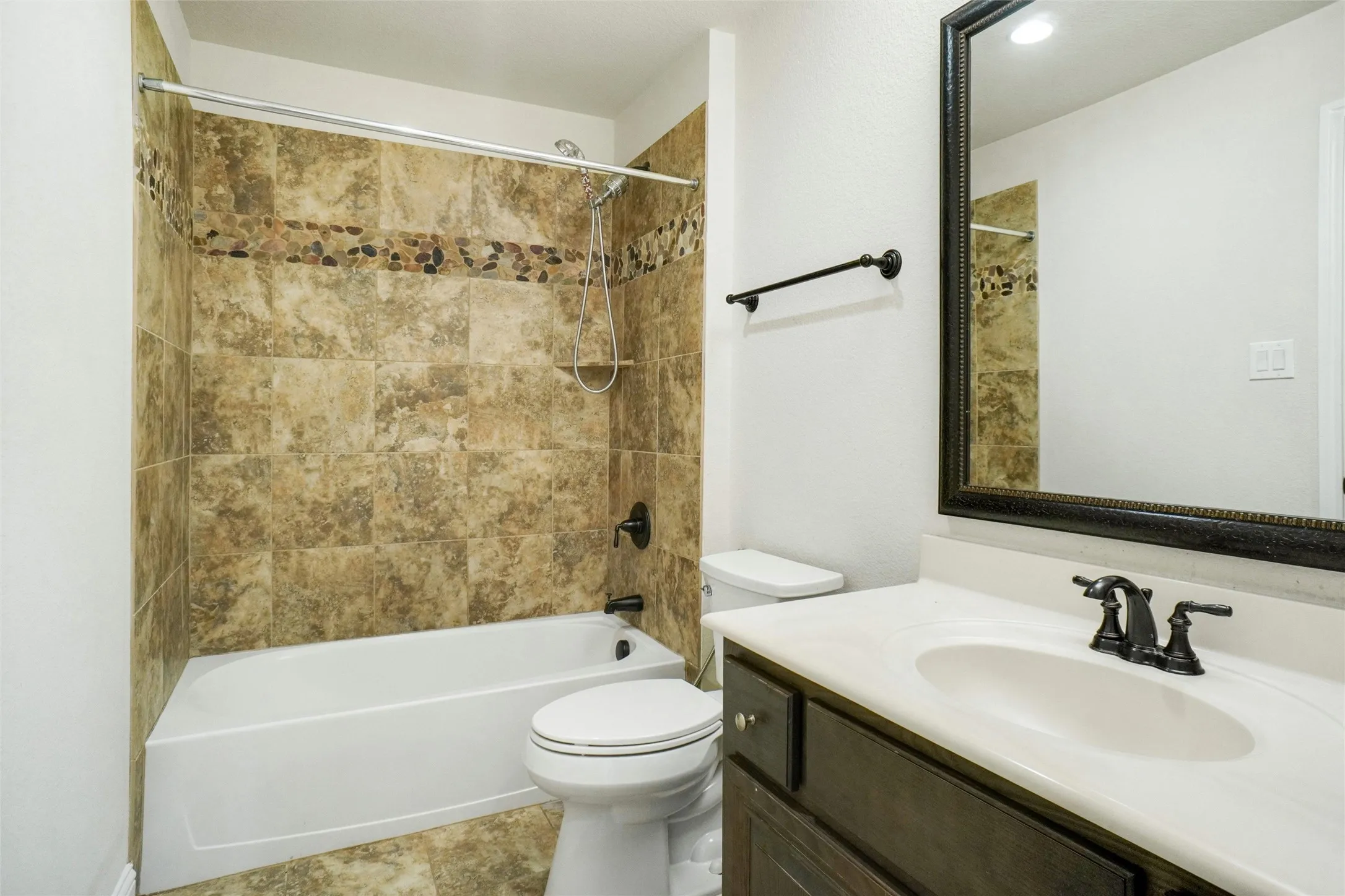 Single Family Residence For Rent in Tarrant County , 2404 Palmetto Way, Southlake, Texas 76092, 5 Bedroom, 5 Bathroom, 3 Garage spaces, 5,029 Sqft, built in 2017, mls#21318169, Real Estate Agent in Southlake, Homes For Rent in Tarrant county, Homes For Rent in Southlake, Realtor in Southlake Texas, Real Estate Brokerage Independent Realty Texas, Luminita Cordes Realtor