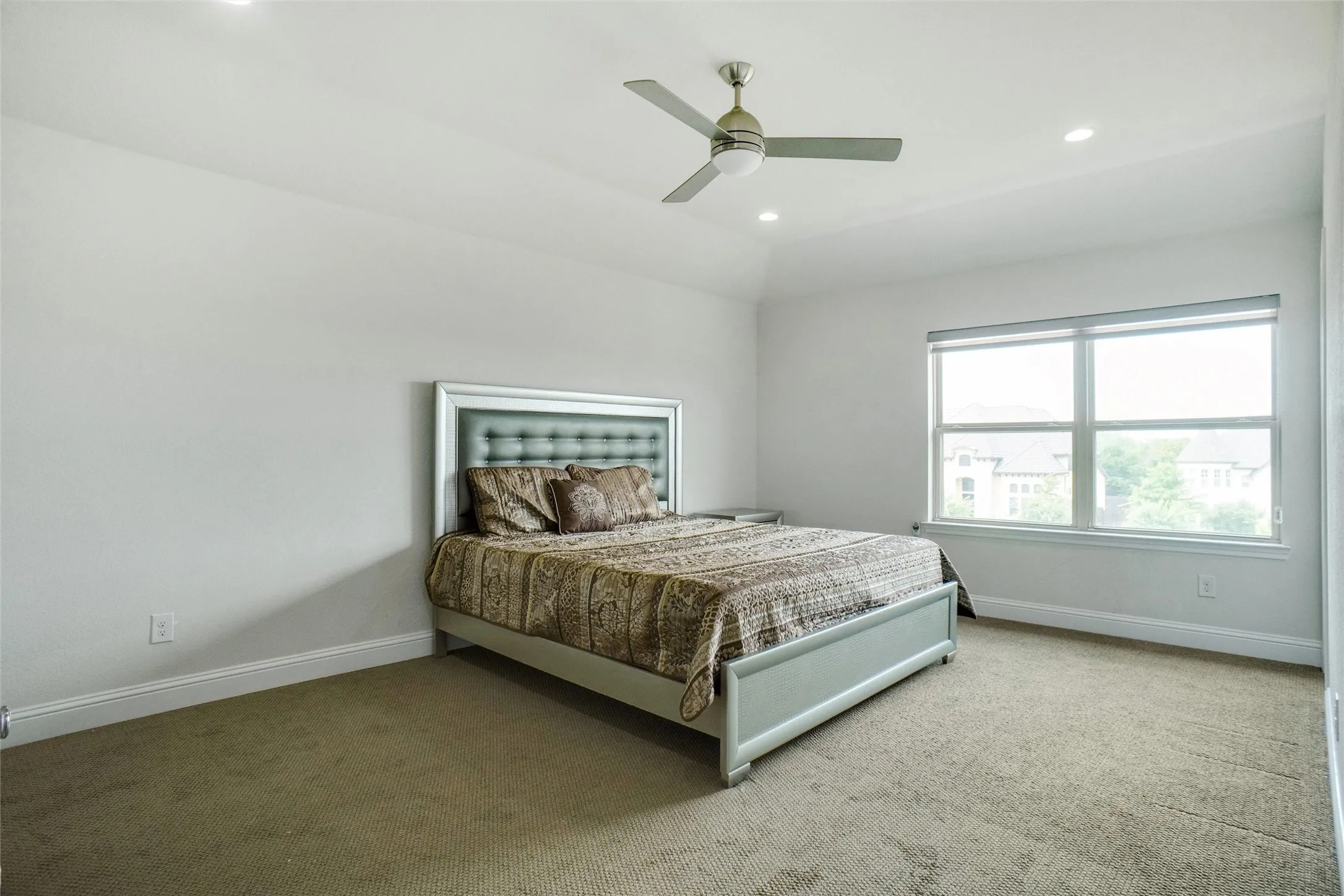 Single Family Residence For Rent in Tarrant County , 2404 Palmetto Way, Southlake, Texas 76092, 5 Bedroom, 5 Bathroom, 3 Garage spaces, 5,029 Sqft, built in 2017, mls#21318169, Real Estate Agent in Southlake, Homes For Rent in Tarrant county, Homes For Rent in Southlake, Realtor in Southlake Texas, Real Estate Brokerage Independent Realty Texas, Luminita Cordes Realtor