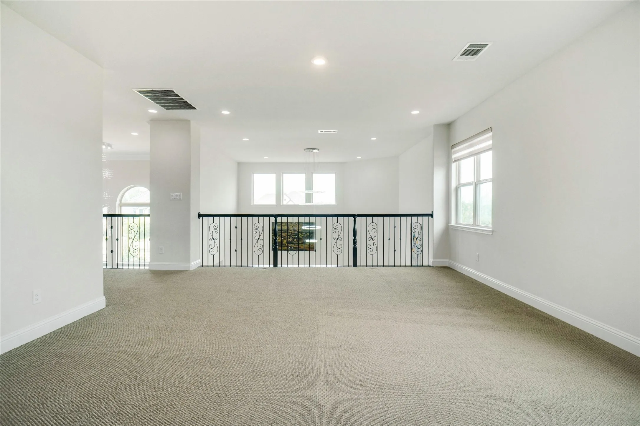 Single Family Residence For Rent in Tarrant County , 2404 Palmetto Way, Southlake, Texas 76092, 5 Bedroom, 5 Bathroom, 3 Garage spaces, 5,029 Sqft, built in 2017, mls#21318169, Real Estate Agent in Southlake, Homes For Rent in Tarrant county, Homes For Rent in Southlake, Realtor in Southlake Texas, Real Estate Brokerage Independent Realty Texas, Luminita Cordes Realtor