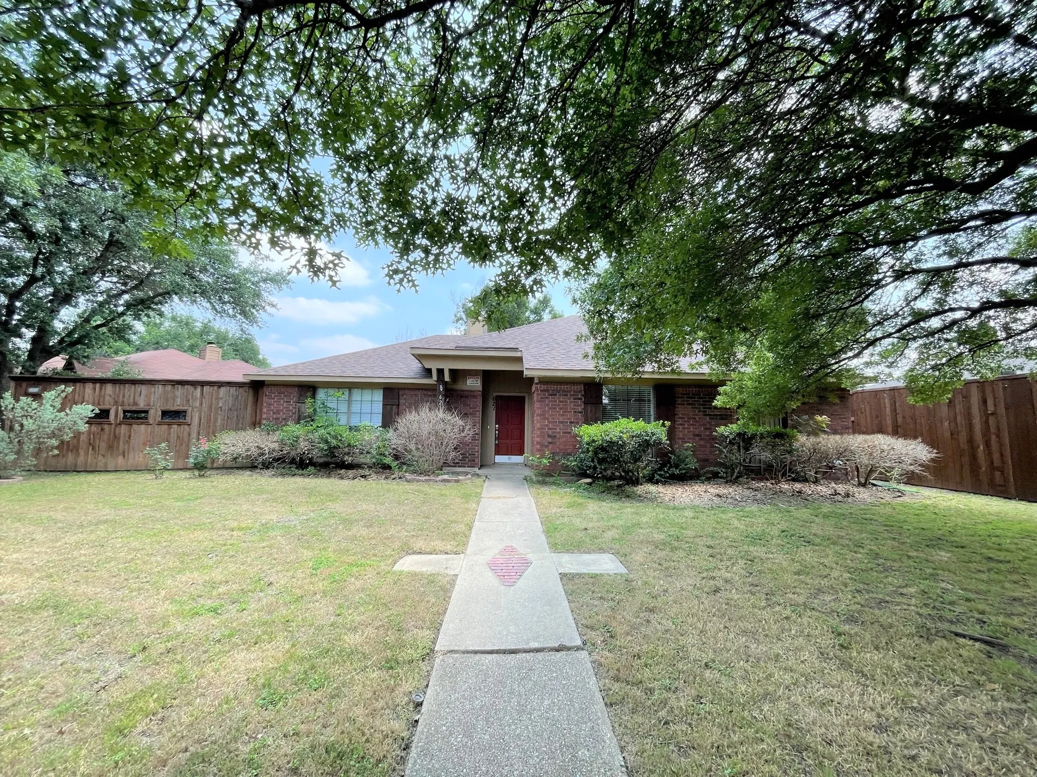 Single Family Residence For Rent
