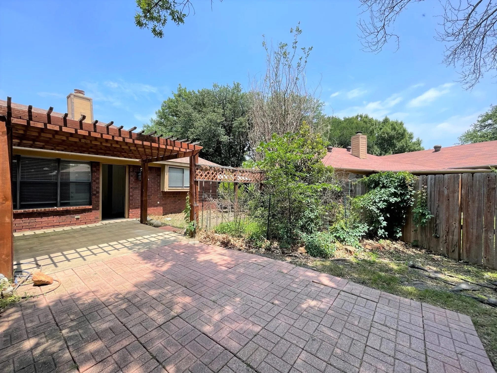 Single Family Residence For Rent in Dallas County , 621 Phillips Drive, Coppell, Texas 75019, 3 Bedroom, 2 Bathroom, 2 Garage spaces, 1,377 Sqft, built in 1986, mls#21319413, Real Estate Agent in Coppell, Homes For Rent in Dallas county, Homes For Rent in Coppell, Realtor in Coppell Texas, Real Estate Brokerage Independent Realty Texas, Luminita Cordes Realtor