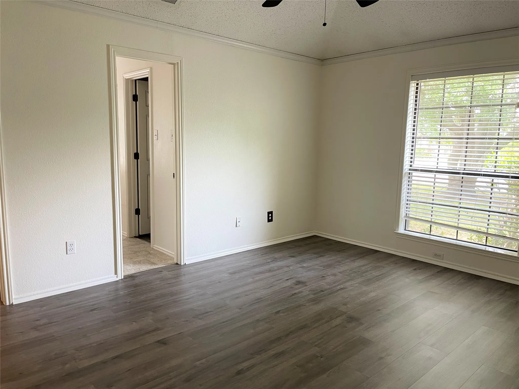Single Family Residence For Rent in Dallas County , 621 Phillips Drive, Coppell, Texas 75019, 3 Bedroom, 2 Bathroom, 2 Garage spaces, 1,377 Sqft, built in 1986, mls#21319413, Real Estate Agent in Coppell, Homes For Rent in Dallas county, Homes For Rent in Coppell, Realtor in Coppell Texas, Real Estate Brokerage Independent Realty Texas, Luminita Cordes Realtor