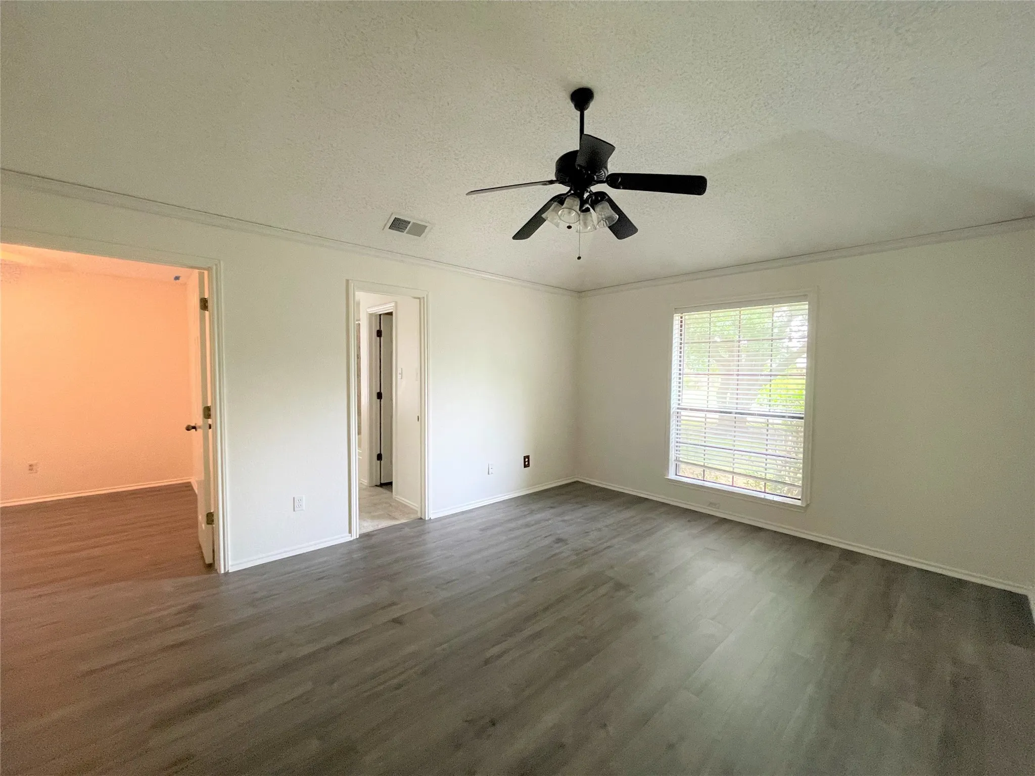 Single Family Residence For Rent in Dallas County , 621 Phillips Drive, Coppell, Texas 75019, 3 Bedroom, 2 Bathroom, 2 Garage spaces, 1,377 Sqft, built in 1986, mls#21319413, Real Estate Agent in Coppell, Homes For Rent in Dallas county, Homes For Rent in Coppell, Realtor in Coppell Texas, Real Estate Brokerage Independent Realty Texas, Luminita Cordes Realtor