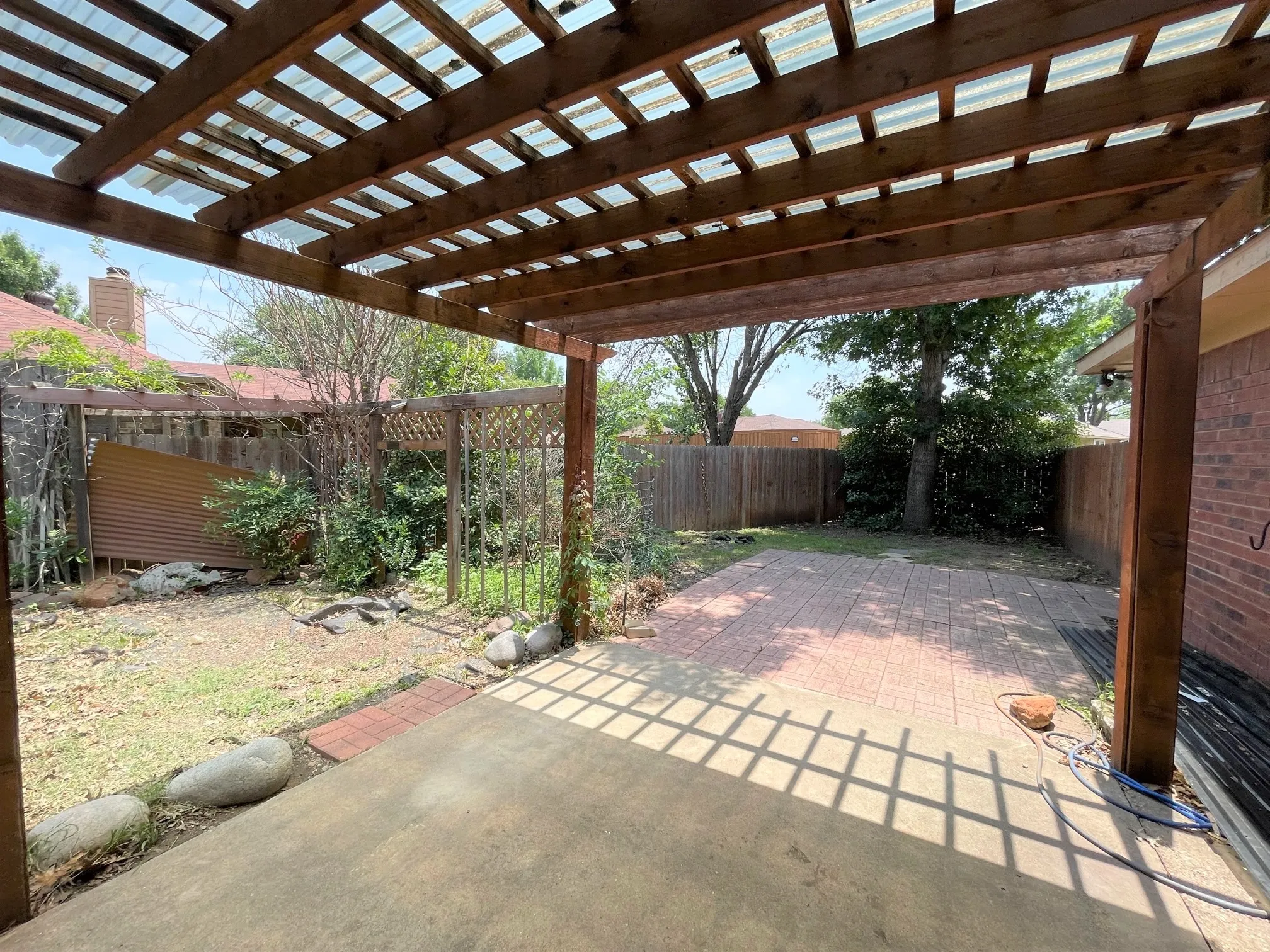 Single Family Residence For Rent in Dallas County , 621 Phillips Drive, Coppell, Texas 75019, 3 Bedroom, 2 Bathroom, 2 Garage spaces, 1,377 Sqft, built in 1986, mls#21319413, Real Estate Agent in Coppell, Homes For Rent in Dallas county, Homes For Rent in Coppell, Realtor in Coppell Texas, Real Estate Brokerage Independent Realty Texas, Luminita Cordes Realtor