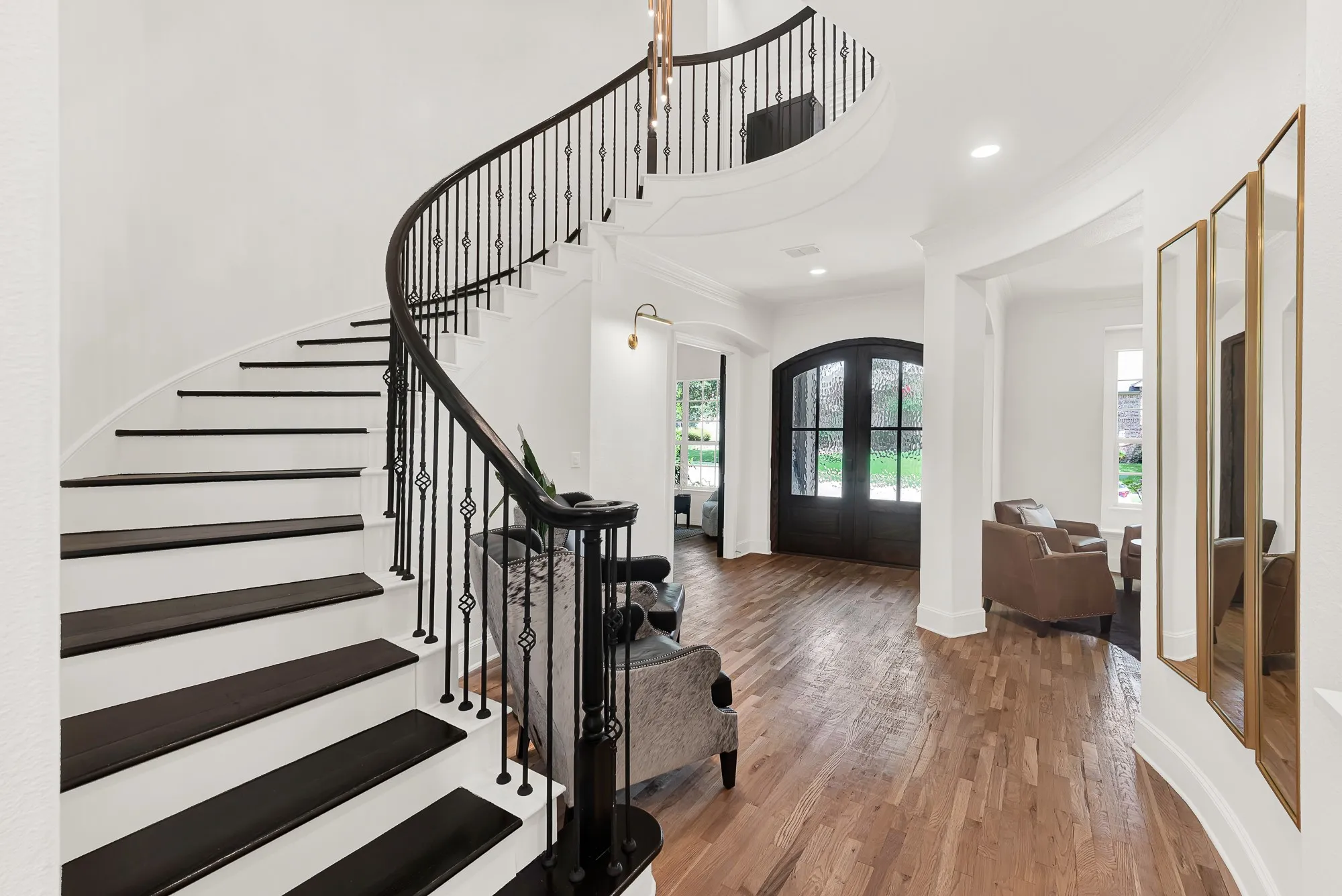 Single Family Residence For Sale in Collin County , 14633 Falling Leaf Drive, Frisco, Texas 75035, 4 Bedroom, 4 Bathroom, 2 Garage spaces, 4,050 Sqft, built in 2005, mls#21316666, Real Estate Agent in Frisco, Homes For Sale in Collin county, Homes For Sale in Frisco, Realtor in Frisco Texas, Real Estate Brokerage Independent Realty Texas, Luminita Cordes Realtor