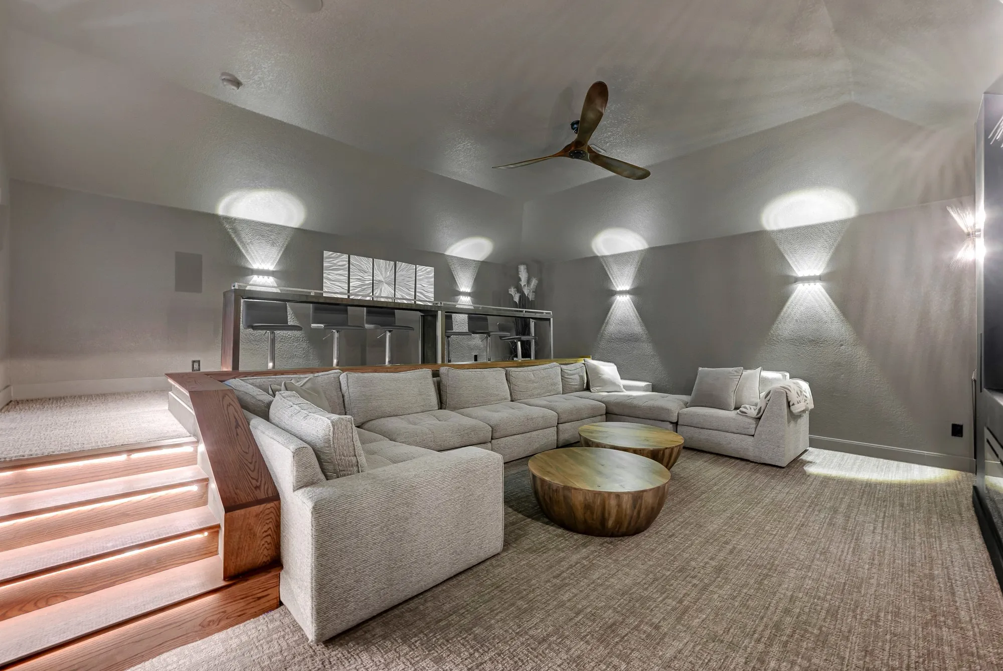Single Family Residence For Sale in Collin County , 14633 Falling Leaf Drive, Frisco, Texas 75035, 4 Bedroom, 4 Bathroom, 2 Garage spaces, 4,050 Sqft, built in 2005, mls#21316666, Real Estate Agent in Frisco, Homes For Sale in Collin county, Homes For Sale in Frisco, Realtor in Frisco Texas, Real Estate Brokerage Independent Realty Texas, Luminita Cordes Realtor