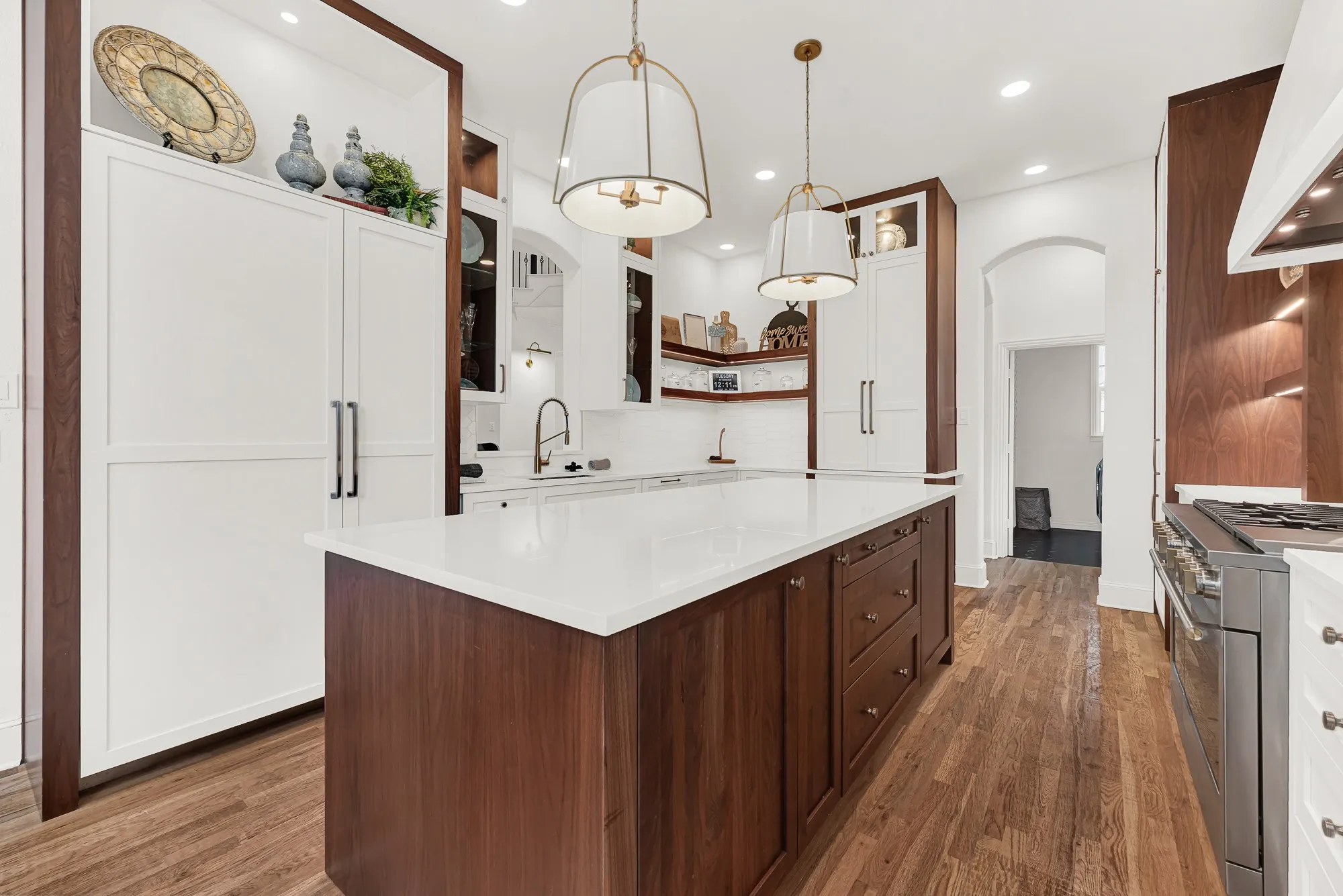 Single Family Residence For Sale in Collin County , 14633 Falling Leaf Drive, Frisco, Texas 75035, 4 Bedroom, 4 Bathroom, 2 Garage spaces, 4,050 Sqft, built in 2005, mls#21316666, Real Estate Agent in Frisco, Homes For Sale in Collin county, Homes For Sale in Frisco, Realtor in Frisco Texas, Real Estate Brokerage Independent Realty Texas, Luminita Cordes Realtor