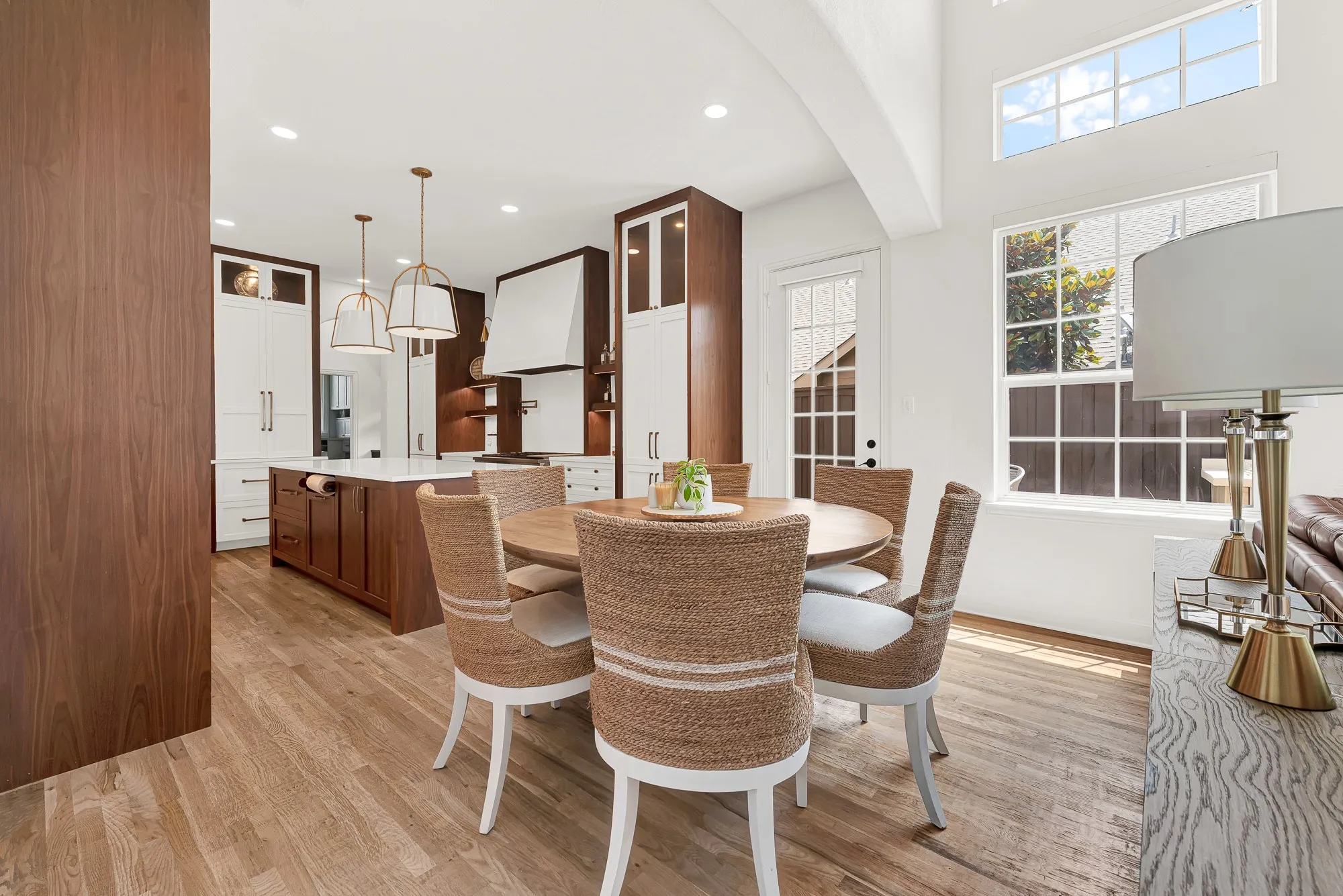 Single Family Residence For Sale in Collin County , 14633 Falling Leaf Drive, Frisco, Texas 75035, 4 Bedroom, 4 Bathroom, 2 Garage spaces, 4,050 Sqft, built in 2005, mls#21316666, Real Estate Agent in Frisco, Homes For Sale in Collin county, Homes For Sale in Frisco, Realtor in Frisco Texas, Real Estate Brokerage Independent Realty Texas, Luminita Cordes Realtor