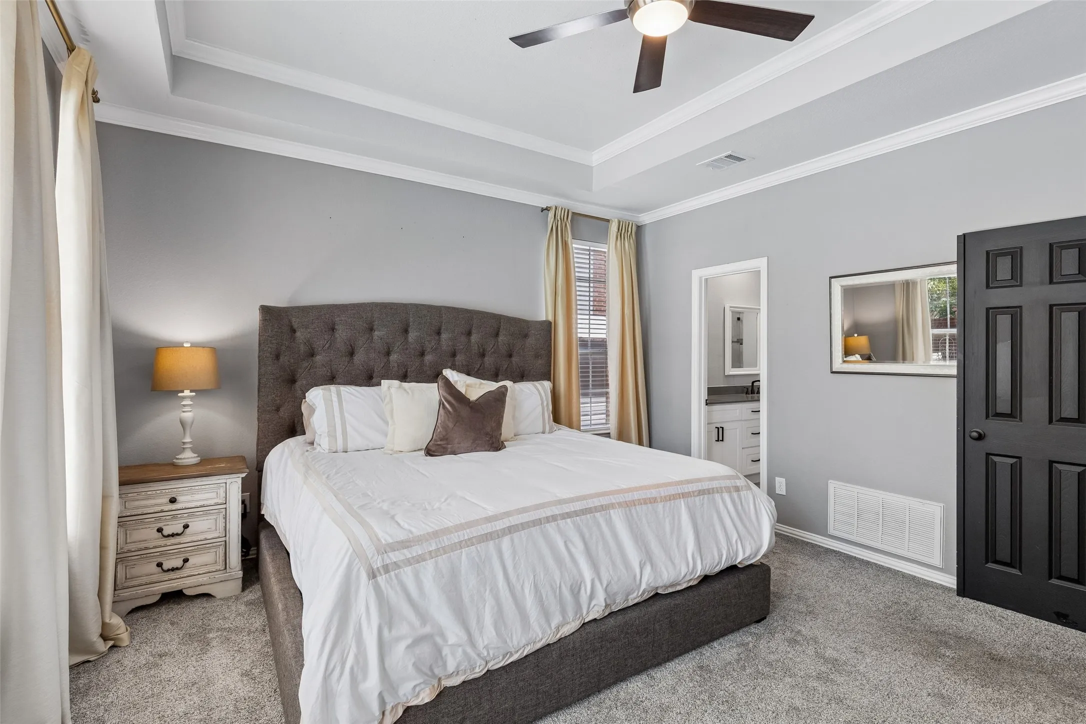 Single Family Residence For Sale in Tarrant County , 2416 Bonham Trail, Grapevine, Texas 76051, 4 Bedroom, 3 Bathroom, 2 Garage spaces, 2,937 Sqft, built in 1994, mls#21317511, Real Estate Agent in Grapevine, Homes For Sale in Tarrant county, Homes For Sale in Grapevine, Realtor in Grapevine Texas, Real Estate Brokerage Independent Realty Texas, Luminita Cordes Realtor