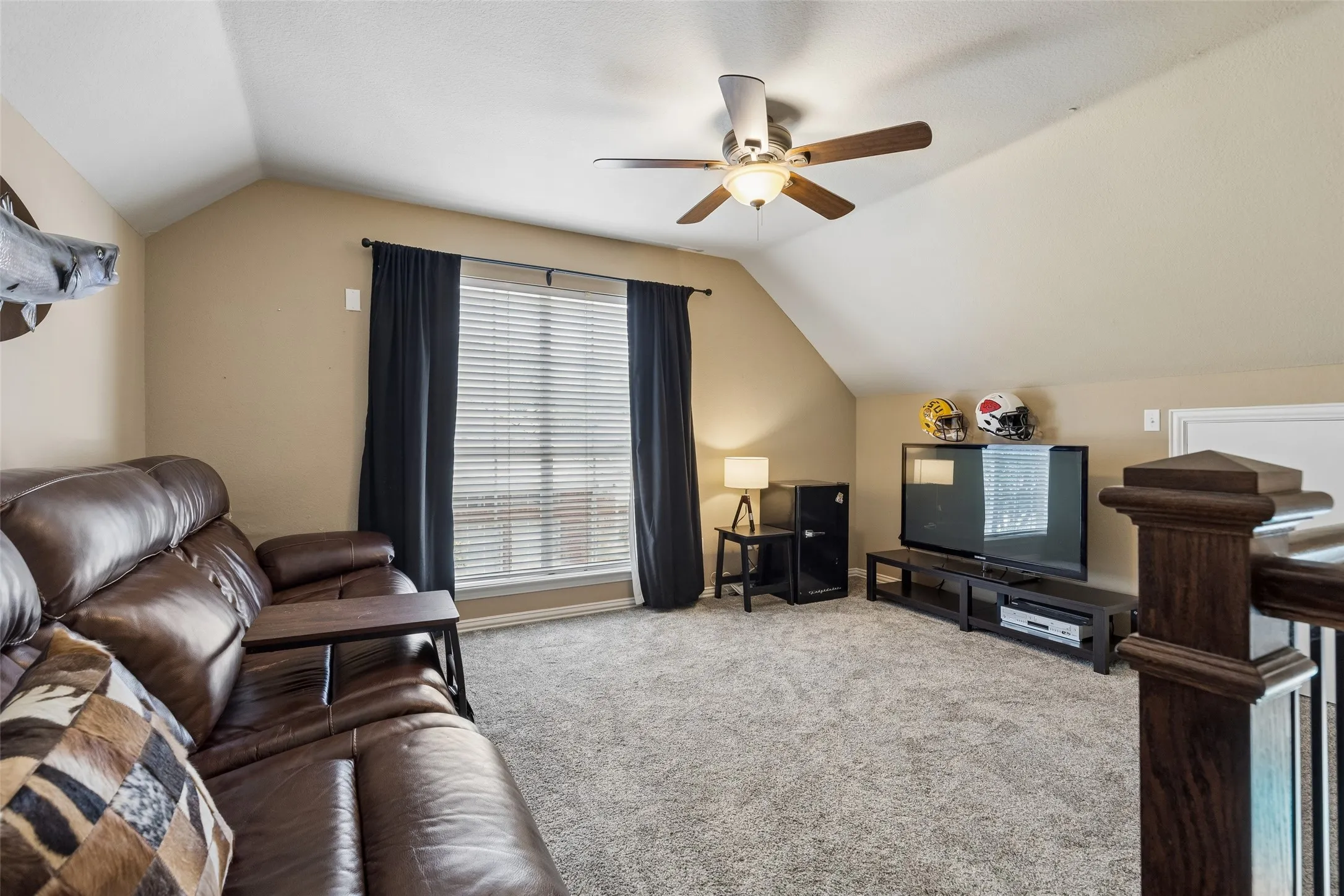 Single Family Residence For Sale in Tarrant County , 2416 Bonham Trail, Grapevine, Texas 76051, 4 Bedroom, 3 Bathroom, 2 Garage spaces, 2,937 Sqft, built in 1994, mls#21317511, Real Estate Agent in Grapevine, Homes For Sale in Tarrant county, Homes For Sale in Grapevine, Realtor in Grapevine Texas, Real Estate Brokerage Independent Realty Texas, Luminita Cordes Realtor