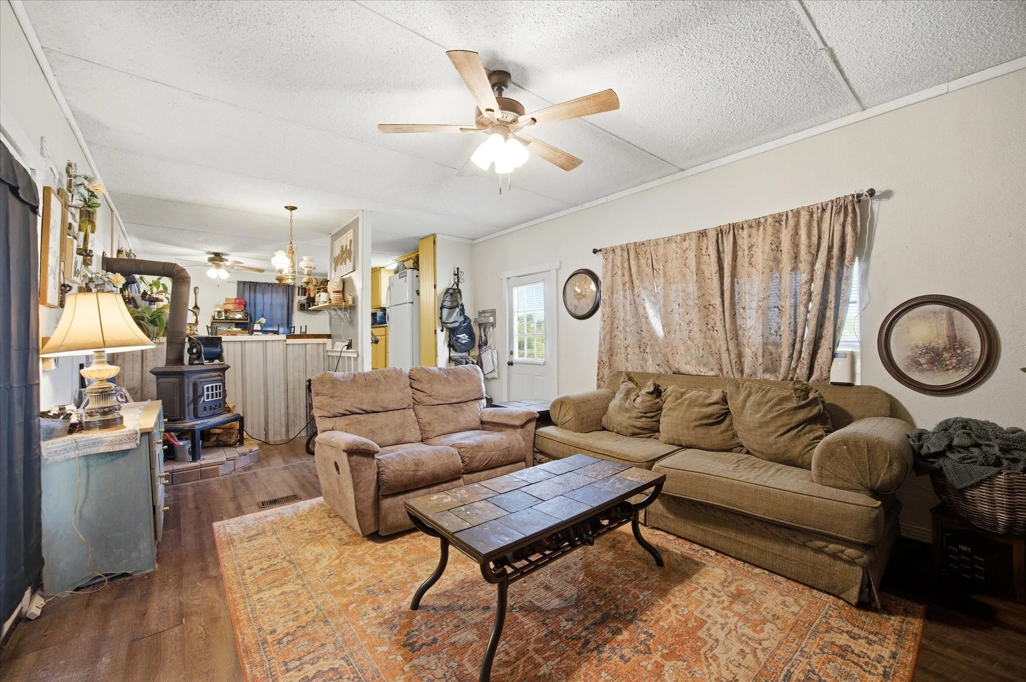 Mobile Home For Sale in Kaufman County , 13345 Fm 1391, Kemp, Texas 75143, 3 Bedroom, 2 Bathroom, Garage spaces, 1,120 Sqft, built in 1978, mls#21316629, Real Estate Agent in Kemp, Homes For Sale in Kaufman county, Homes For Sale in Kemp, Realtor in Kemp Texas, Real Estate Brokerage Independent Realty Texas, Luminita Cordes Realtor