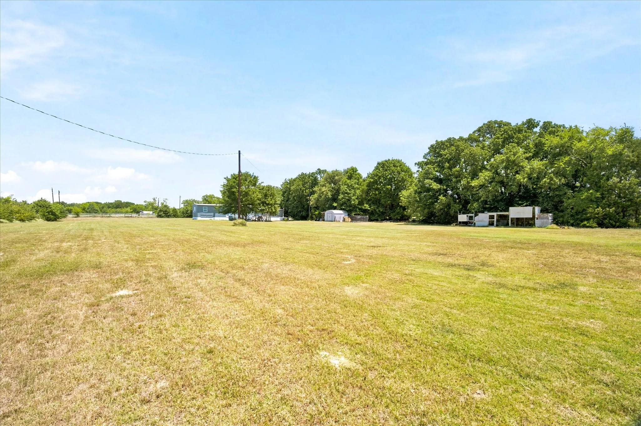Mobile Home For Sale in Kaufman County , 13345 Fm 1391, Kemp, Texas 75143, 3 Bedroom, 2 Bathroom, Garage spaces, 1,120 Sqft, built in 1978, mls#21316629, Real Estate Agent in Kemp, Homes For Sale in Kaufman county, Homes For Sale in Kemp, Realtor in Kemp Texas, Real Estate Brokerage Independent Realty Texas, Luminita Cordes Realtor