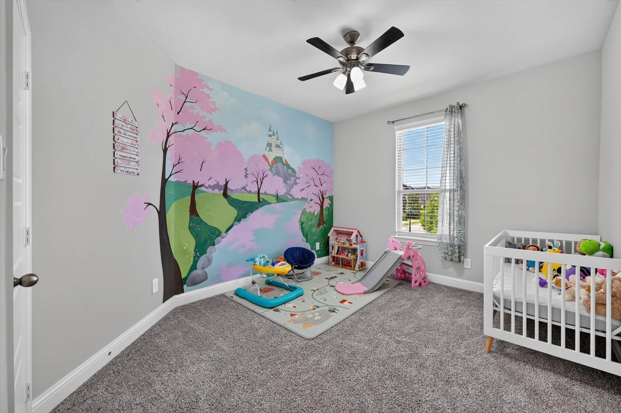 Secondary bedroom