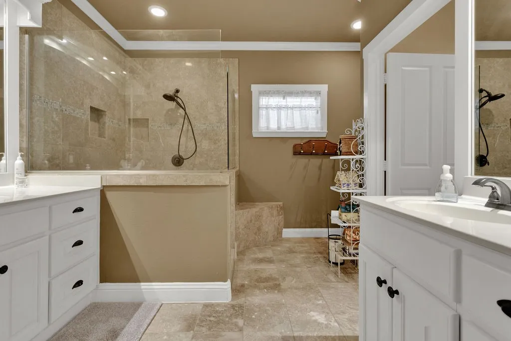 Single Family Residence For Sale in Smith County , 110 Timber Creek Court, Lindale, Texas 75771, 3 Bedrooms, 2 Bathrooms, 2 Garage spaces, 1,633 Sqft, built in 2010, Price $298,500, mls#21319448, Real Estate Agent in Lindale, Homes For Sale in Smith county, Homes For Sale in Lindale, Realtor in Lindale Texas, Real Estate Brokerage Independent Realty Texas, Luminita Cordes Realtor