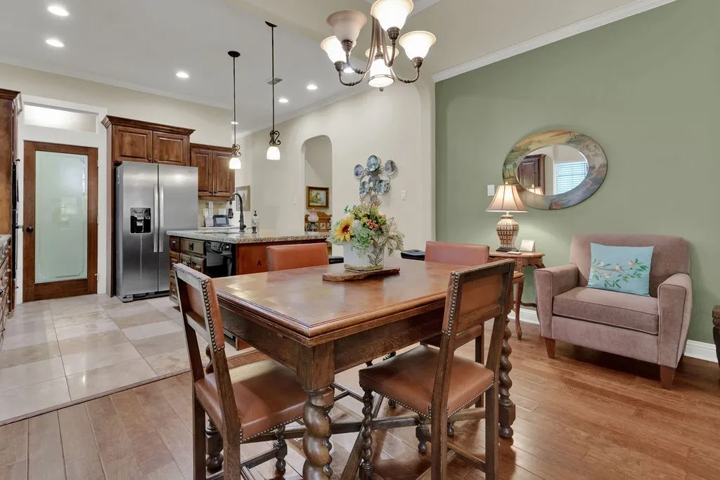 Single Family Residence For Sale in Smith County , 110 Timber Creek Court, Lindale, Texas 75771, 3 Bedrooms, 2 Bathrooms, 2 Garage spaces, 1,633 Sqft, built in 2010, Price $298,500, mls#21319448, Real Estate Agent in Lindale, Homes For Sale in Smith county, Homes For Sale in Lindale, Realtor in Lindale Texas, Real Estate Brokerage Independent Realty Texas, Luminita Cordes Realtor