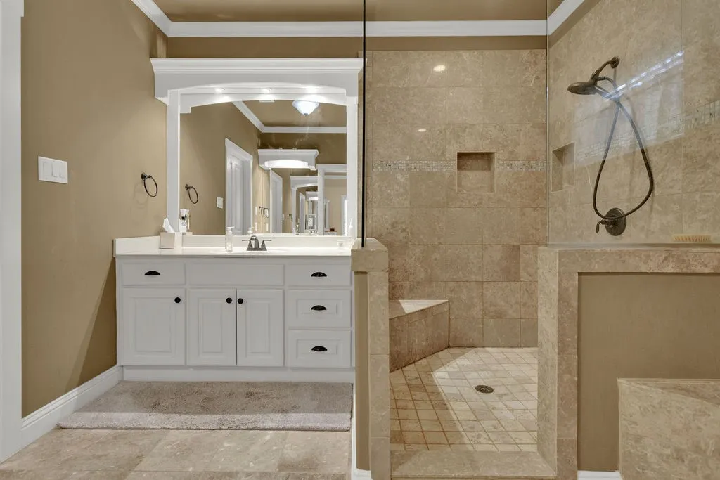Single Family Residence For Sale in Smith County , 110 Timber Creek Court, Lindale, Texas 75771, 3 Bedrooms, 2 Bathrooms, 2 Garage spaces, 1,633 Sqft, built in 2010, Price $298,500, mls#21319448, Real Estate Agent in Lindale, Homes For Sale in Smith county, Homes For Sale in Lindale, Realtor in Lindale Texas, Real Estate Brokerage Independent Realty Texas, Luminita Cordes Realtor