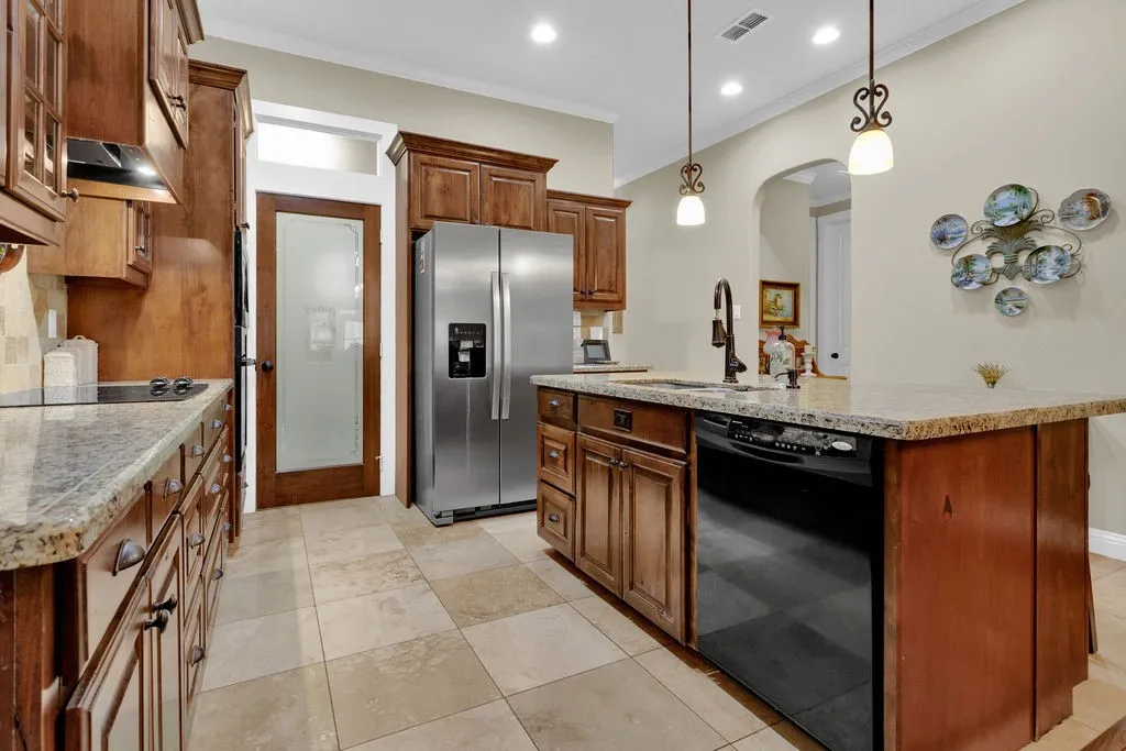 Single Family Residence For Sale in Smith County , 110 Timber Creek Court, Lindale, Texas 75771, 3 Bedrooms, 2 Bathrooms, 2 Garage spaces, 1,633 Sqft, built in 2010, Price $298,500, mls#21319448, Real Estate Agent in Lindale, Homes For Sale in Smith county, Homes For Sale in Lindale, Realtor in Lindale Texas, Real Estate Brokerage Independent Realty Texas, Luminita Cordes Realtor