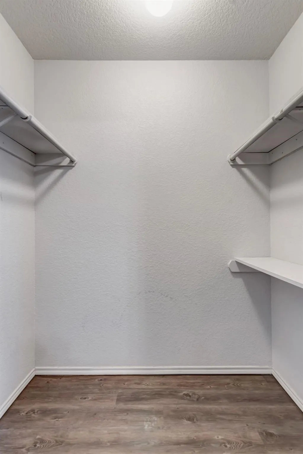 Duplex For Rent in Tarrant County , 1418 Mulkey Street, Fort Worth, Texas 76104, 3 Bedroom, 2 Bathroom, Garage spaces, 1,090 Sqft, built in 2005, mls#21319469, Real Estate Agent in Fort Worth, Homes For Rent in Tarrant county, Homes For Rent in Fort Worth, Realtor in Fort Worth Texas, Real Estate Brokerage Independent Realty Texas, Luminita Cordes Realtor