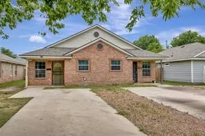 Duplex For Rent in Tarrant County , 1418 Mulkey Street, Fort Worth, Texas 76104, 3 Bedroom, 2 Bathroom, Garage spaces, 1,090 Sqft, built in 2005, mls#21319469, Real Estate Agent in Fort Worth, Homes For Rent in Tarrant county, Homes For Rent in Fort Worth, Realtor in Fort Worth Texas, Real Estate Brokerage Independent Realty Texas, Luminita Cordes Realtor