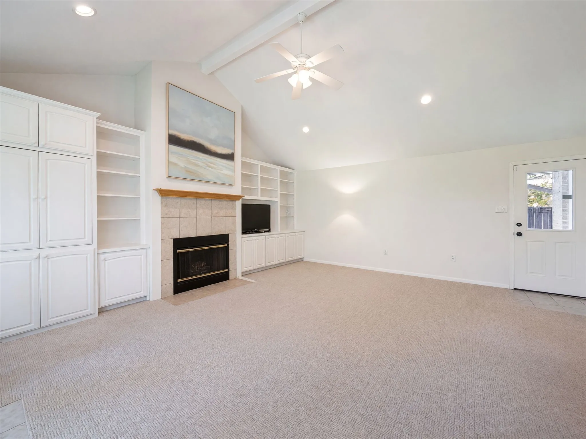 Single Family Residence For Rent in Dallas County , 3032 Hollandale Lane, Farmers Branch, Texas 75234, 3 Bedroom, 2 Bathroom, 2 Garage spaces, 1,735 Sqft, built in 1962, mls#21310913, Real Estate Agent in Farmers Branch, Homes For Rent in Dallas county, Homes For Rent in Farmers Branch, Realtor in Farmers Branch Texas, Real Estate Brokerage Independent Realty Texas, Luminita Cordes Realtor