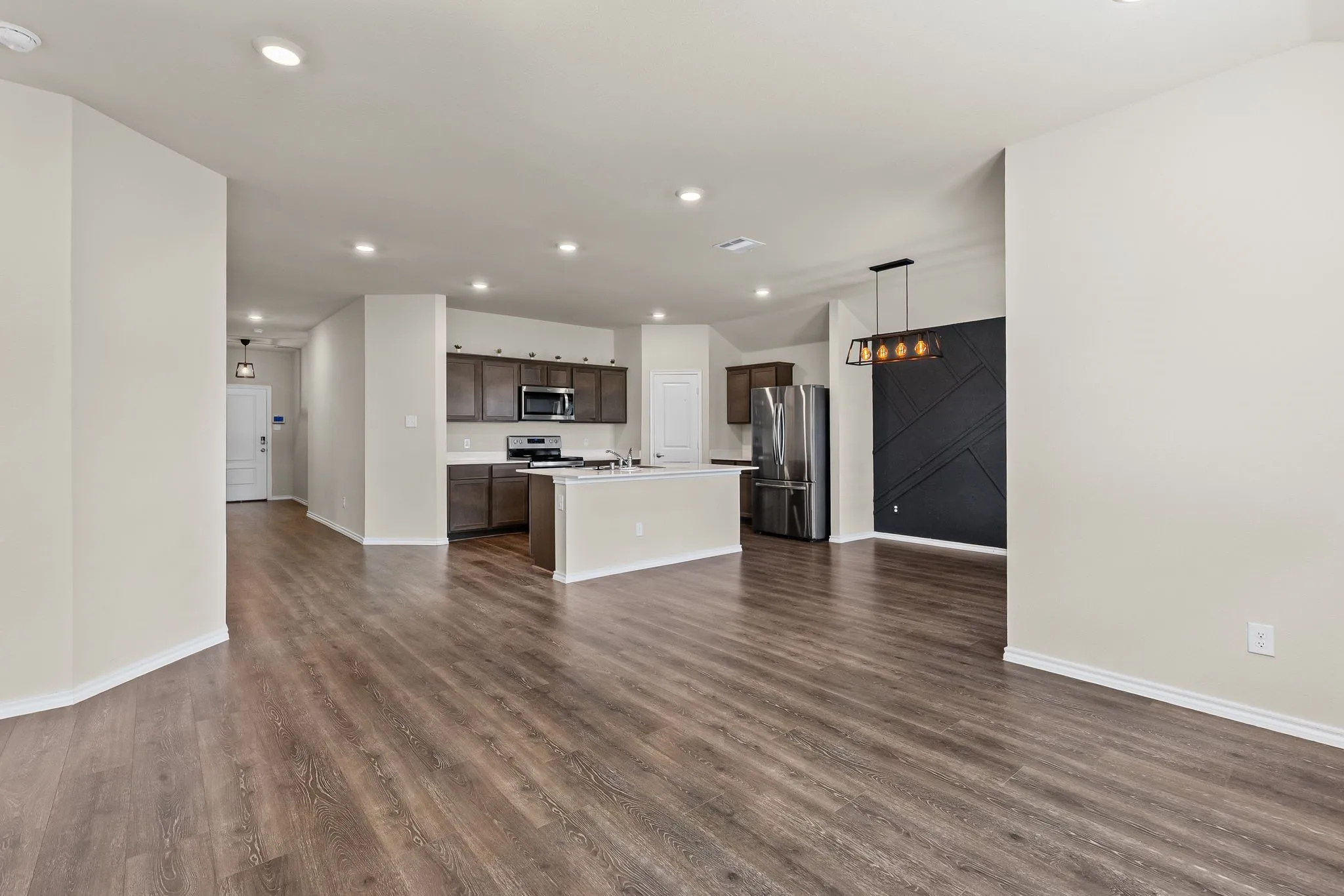 Single Family Residence For Sale in Hunt County , 122 Admiral Lane, Caddo Mills, Texas 75135, 4 Bedrooms, 2 Bathrooms, 2 Garage spaces, 1,575 Sqft, built in 2022, Price $245,000, mls#21317421, Real Estate Agent in Caddo Mills, Homes For Sale in Hunt county, Homes For Sale in Caddo Mills, Realtor in Caddo Mills Texas, Real Estate Brokerage Independent Realty Texas, Luminita Cordes Realtor