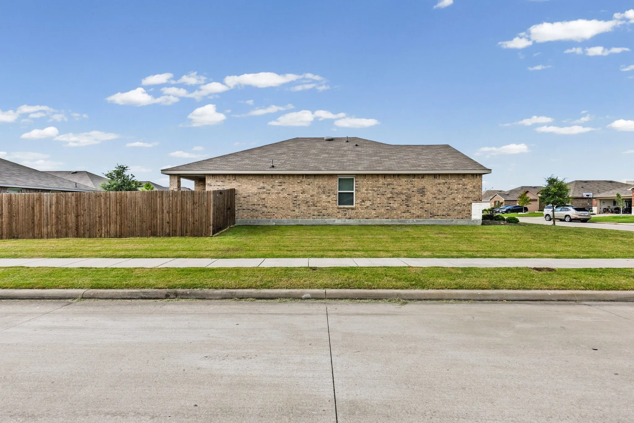 Single Family Residence For Sale in Hunt County , 122 Admiral Lane, Caddo Mills, Texas 75135, 4 Bedrooms, 2 Bathrooms, 2 Garage spaces, 1,575 Sqft, built in 2022, Price $245,000, mls#21317421, Real Estate Agent in Caddo Mills, Homes For Sale in Hunt county, Homes For Sale in Caddo Mills, Realtor in Caddo Mills Texas, Real Estate Brokerage Independent Realty Texas, Luminita Cordes Realtor