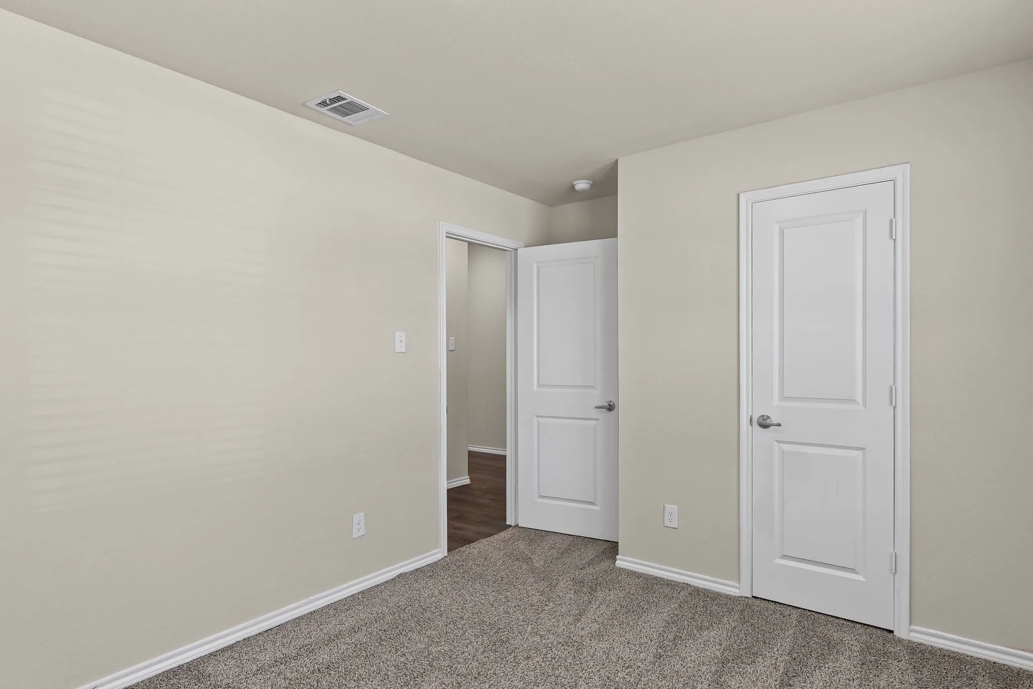 Single Family Residence For Sale in Hunt County , 122 Admiral Lane, Caddo Mills, Texas 75135, 4 Bedrooms, 2 Bathrooms, 2 Garage spaces, 1,575 Sqft, built in 2022, Price $245,000, mls#21317421, Real Estate Agent in Caddo Mills, Homes For Sale in Hunt county, Homes For Sale in Caddo Mills, Realtor in Caddo Mills Texas, Real Estate Brokerage Independent Realty Texas, Luminita Cordes Realtor