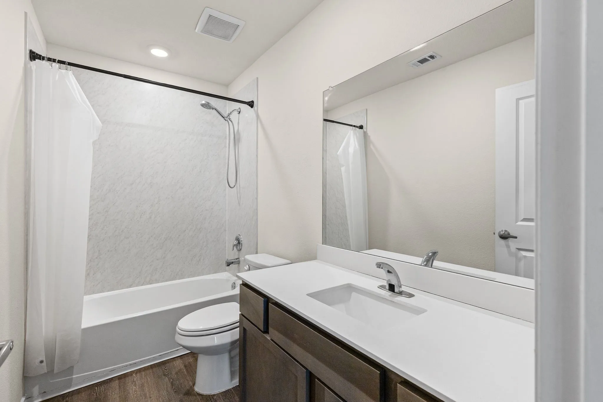 Single Family Residence For Sale in Hunt County , 122 Admiral Lane, Caddo Mills, Texas 75135, 4 Bedrooms, 2 Bathrooms, 2 Garage spaces, 1,575 Sqft, built in 2022, Price $245,000, mls#21317421, Real Estate Agent in Caddo Mills, Homes For Sale in Hunt county, Homes For Sale in Caddo Mills, Realtor in Caddo Mills Texas, Real Estate Brokerage Independent Realty Texas, Luminita Cordes Realtor