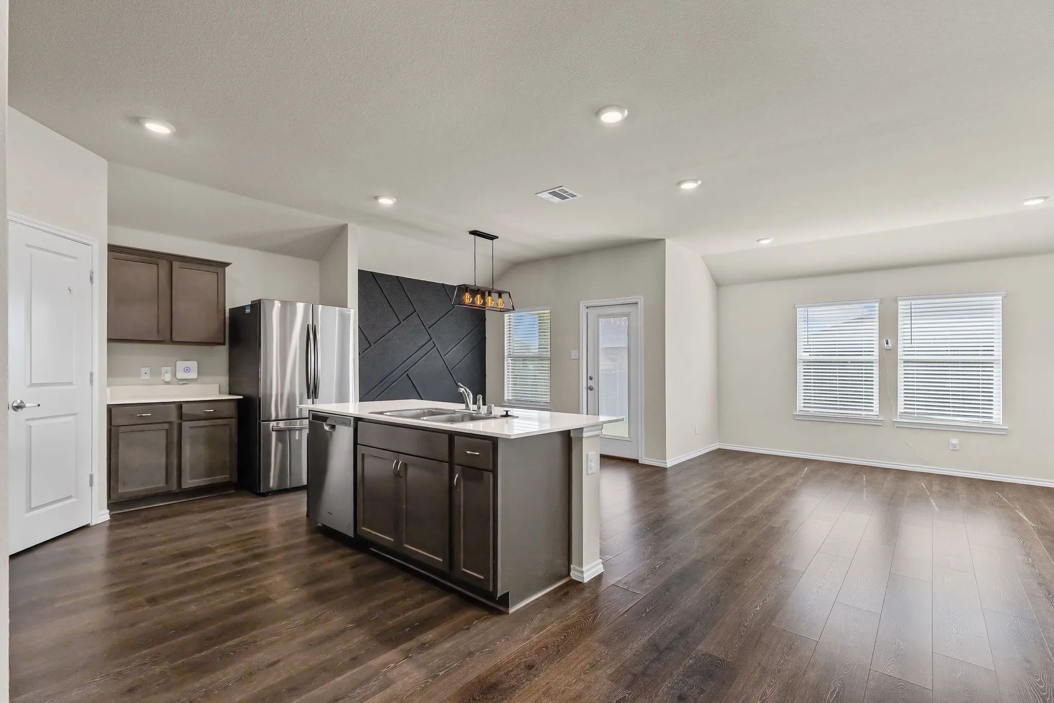 Single Family Residence For Sale in Hunt County , 122 Admiral Lane, Caddo Mills, Texas 75135, 4 Bedrooms, 2 Bathrooms, 2 Garage spaces, 1,575 Sqft, built in 2022, Price $245,000, mls#21317421, Real Estate Agent in Caddo Mills, Homes For Sale in Hunt county, Homes For Sale in Caddo Mills, Realtor in Caddo Mills Texas, Real Estate Brokerage Independent Realty Texas, Luminita Cordes Realtor