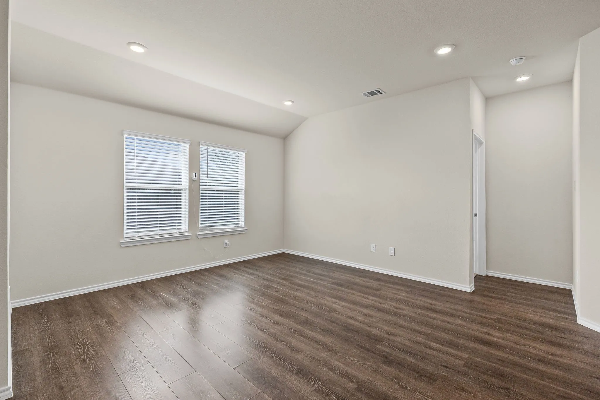 Single Family Residence For Sale in Hunt County , 122 Admiral Lane, Caddo Mills, Texas 75135, 4 Bedrooms, 2 Bathrooms, 2 Garage spaces, 1,575 Sqft, built in 2022, Price $245,000, mls#21317421, Real Estate Agent in Caddo Mills, Homes For Sale in Hunt county, Homes For Sale in Caddo Mills, Realtor in Caddo Mills Texas, Real Estate Brokerage Independent Realty Texas, Luminita Cordes Realtor