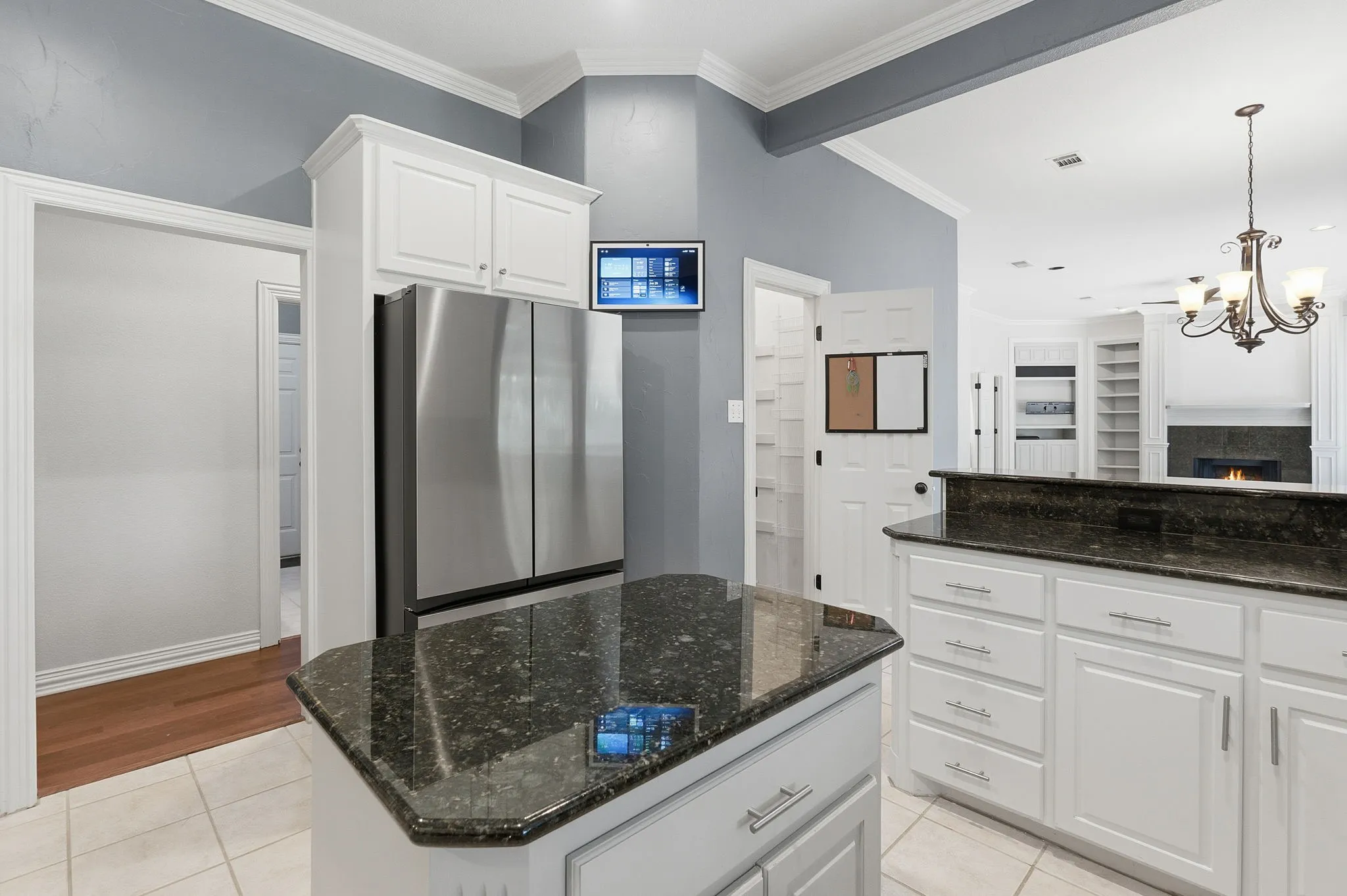 Single Family Residence For Sale in Rockwall County , 6107 Volunteer Place, Rockwall, Texas 75032, 4 Bedroom, 3 Bathroom, 3 Garage spaces, 3,096 Sqft, built in 1995, mls#21316384, Real Estate Agent in Rockwall, Homes For Sale in Rockwall county, Homes For Sale in Rockwall, Realtor in Rockwall Texas, Real Estate Brokerage Independent Realty Texas, Luminita Cordes Realtor