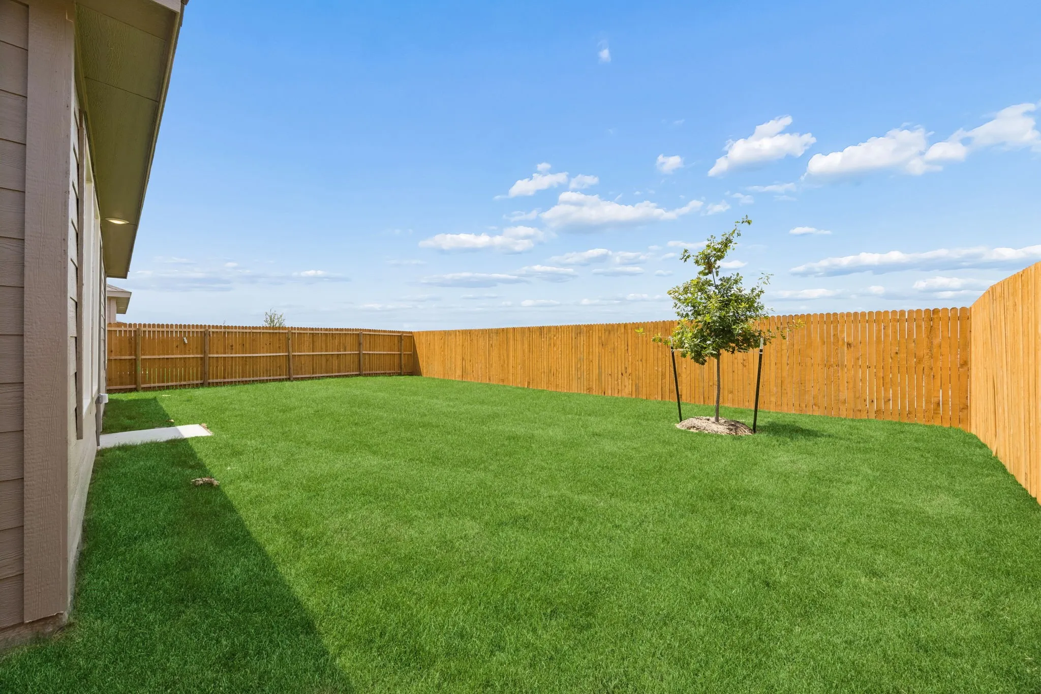 Single Family Residence For Rent in Tarrant County , 3112 lynmar Lane, Fort Worth, Texas 76179, 3 Bedrooms, 2 Bathrooms, 2 Garage spaces, 1,402 Sqft, built in 2026, Price $1,900, mls#21318035, Real Estate Agent in Fort Worth, Homes For Rent in Tarrant county, Homes For Rent in Fort Worth, Realtor in Fort Worth Texas, Real Estate Brokerage Independent Realty Texas, Luminita Cordes Realtor
