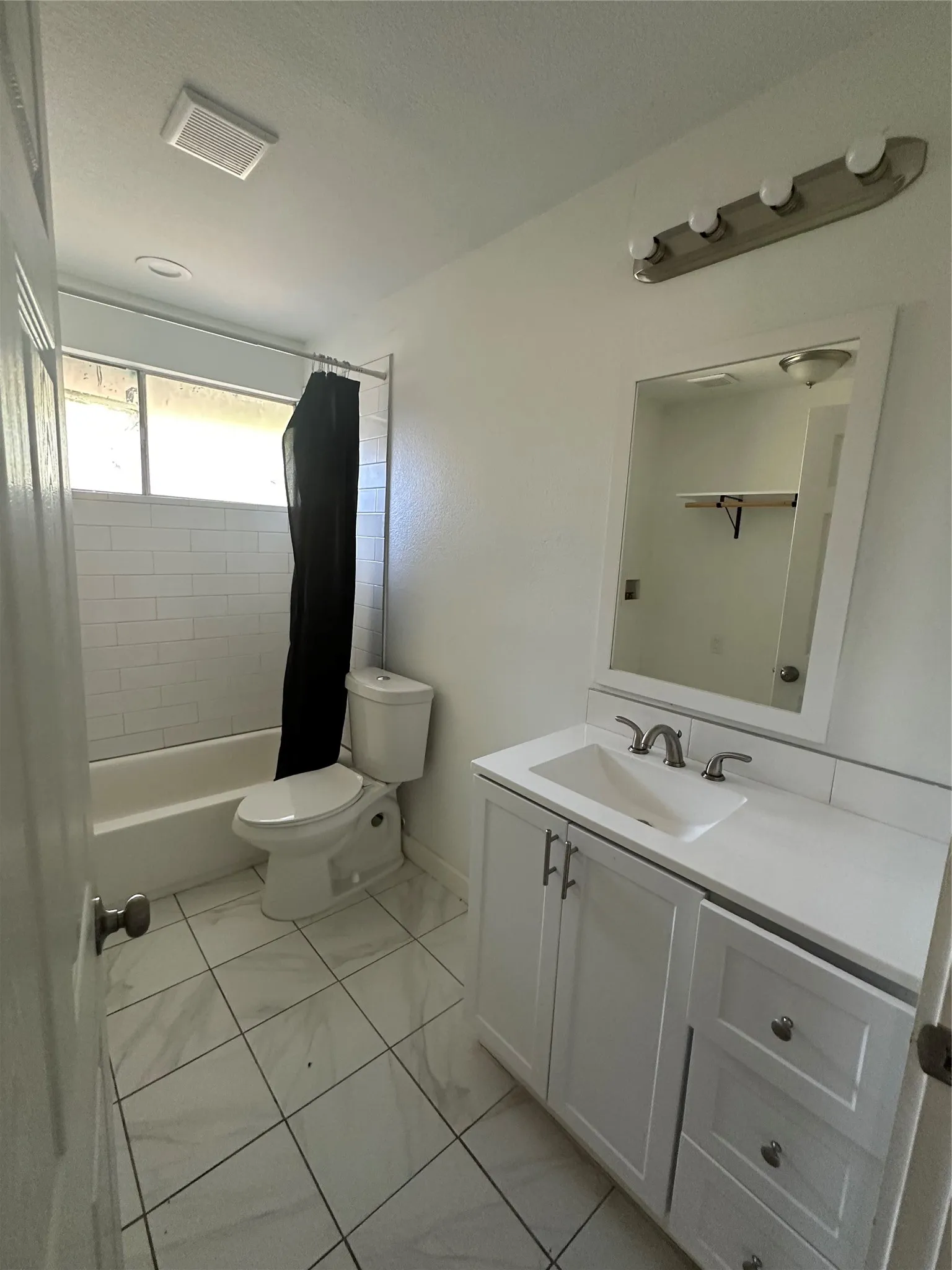 Single Family Residence For Rent in Dallas County , 3508 Foxcroft Street, Irving, Texas 75062, 4 Bedroom, 2 Bathroom, 2 Garage spaces, 1,534 Sqft, built in 1959, mls#21319491, Real Estate Agent in Irving, Homes For Rent in Dallas county, Homes For Rent in Irving, Realtor in Irving Texas, Real Estate Brokerage Independent Realty Texas, Luminita Cordes Realtor
