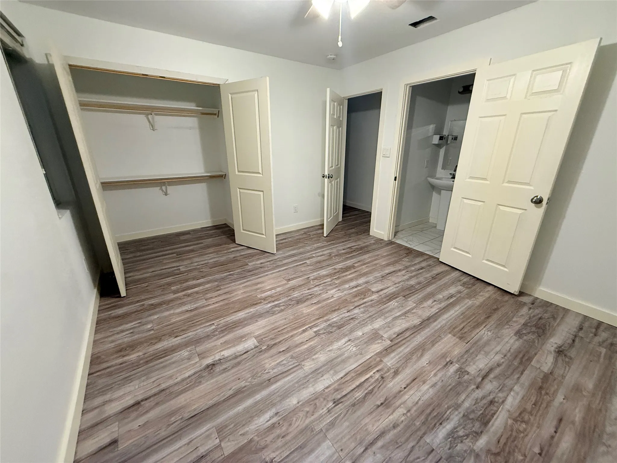 Single Family Residence For Rent in Dallas County , 3508 Foxcroft Street, Irving, Texas 75062, 4 Bedroom, 2 Bathroom, 2 Garage spaces, 1,534 Sqft, built in 1959, mls#21319491, Real Estate Agent in Irving, Homes For Rent in Dallas county, Homes For Rent in Irving, Realtor in Irving Texas, Real Estate Brokerage Independent Realty Texas, Luminita Cordes Realtor