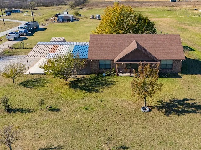 Single Family Residence For Sale in Wise County , 792 County Road 4213, Decatur, Texas 76234, 4 Bedroom, 2 Bathroom, Garage spaces, 1,459 Sqft, built in 2008, mls#21319500, Real Estate Agent in Decatur, Homes For Sale in Wise county, Homes For Sale in Decatur, Realtor in Decatur Texas, Real Estate Brokerage Independent Realty Texas, Luminita Cordes Realtor