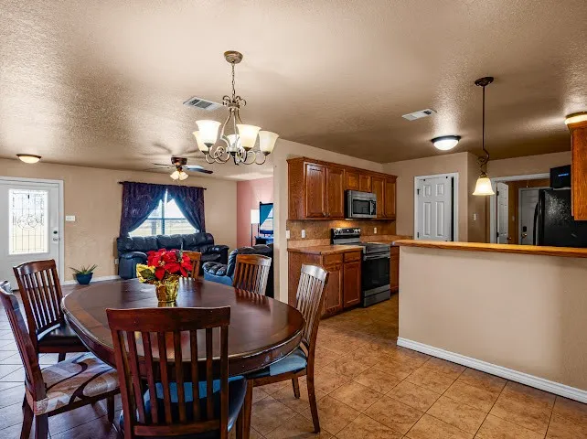 Single Family Residence For Sale in Wise County , 792 County Road 4213, Decatur, Texas 76234, 4 Bedroom, 2 Bathroom, Garage spaces, 1,459 Sqft, built in 2008, mls#21319500, Real Estate Agent in Decatur, Homes For Sale in Wise county, Homes For Sale in Decatur, Realtor in Decatur Texas, Real Estate Brokerage Independent Realty Texas, Luminita Cordes Realtor