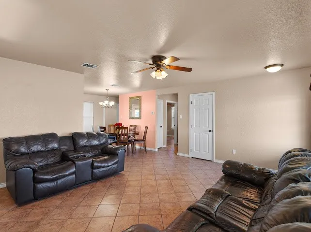 Single Family Residence For Sale in Wise County , 792 County Road 4213, Decatur, Texas 76234, 4 Bedroom, 2 Bathroom, Garage spaces, 1,459 Sqft, built in 2008, mls#21319500, Real Estate Agent in Decatur, Homes For Sale in Wise county, Homes For Sale in Decatur, Realtor in Decatur Texas, Real Estate Brokerage Independent Realty Texas, Luminita Cordes Realtor