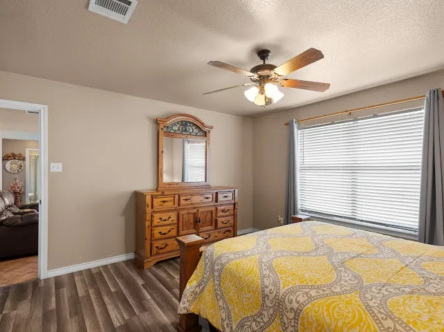 Single Family Residence For Sale in Wise County , 792 County Road 4213, Decatur, Texas 76234, 4 Bedroom, 2 Bathroom, Garage spaces, 1,459 Sqft, built in 2008, mls#21319500, Real Estate Agent in Decatur, Homes For Sale in Wise county, Homes For Sale in Decatur, Realtor in Decatur Texas, Real Estate Brokerage Independent Realty Texas, Luminita Cordes Realtor