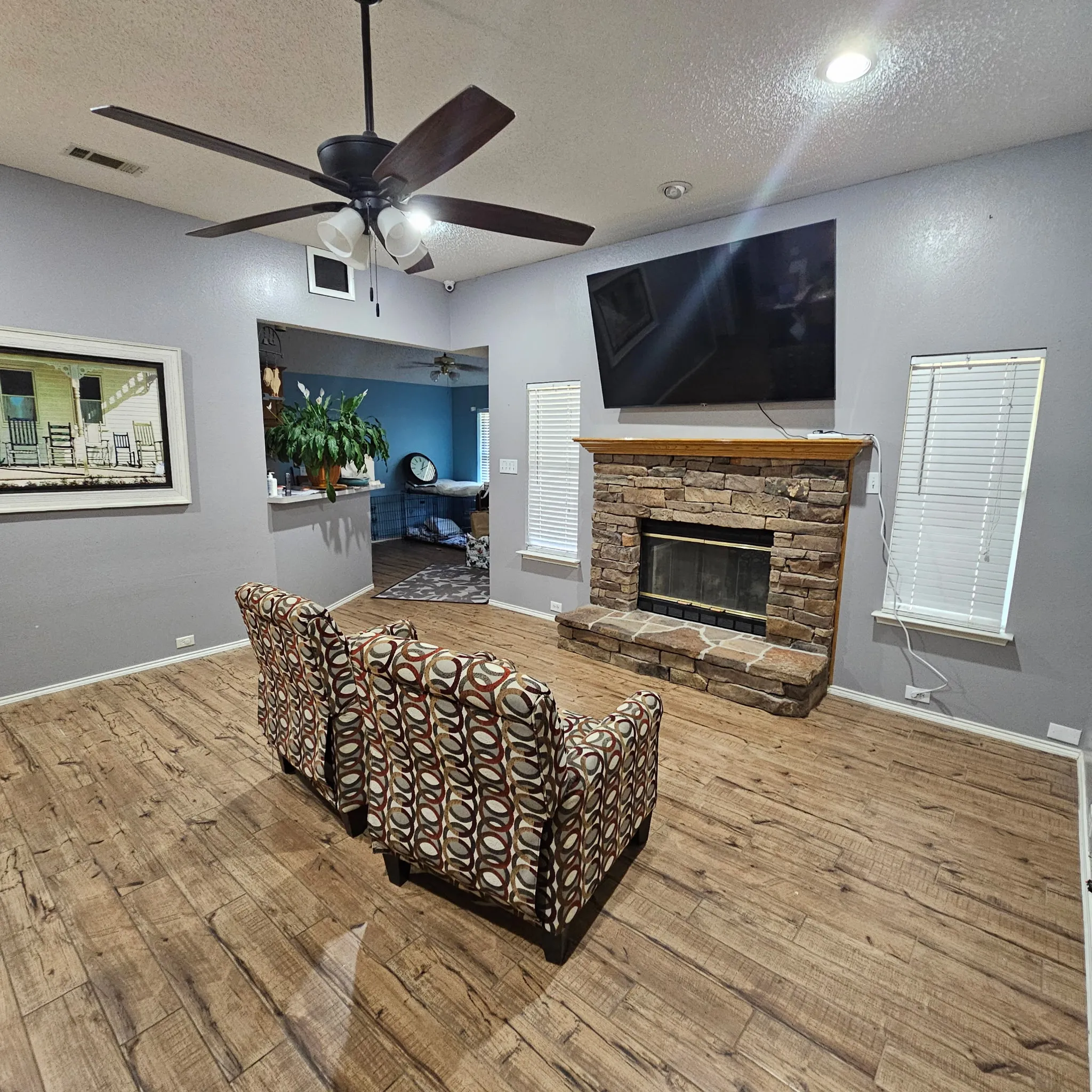 Single Family Residence For Sale in Ellis County , 421 Bluebonnet Lane, Red Oak, Texas 75154, 3 Bedroom, 2 Bathroom, 3 Garage spaces, 1,757 Sqft, built in 1998, mls#21319236, Real Estate Agent in Red Oak, Homes For Sale in Ellis county, Homes For Sale in Red Oak, Realtor in Red Oak Texas, Real Estate Brokerage Independent Realty Texas, Luminita Cordes Realtor